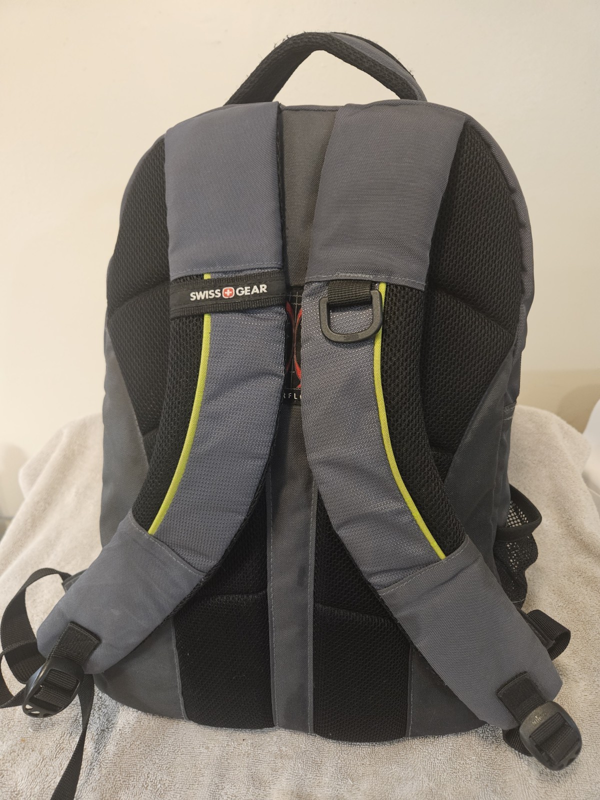 SwissGear Gray/Green/Black Polyester Laptop Backpack 15 in Compatible Padded