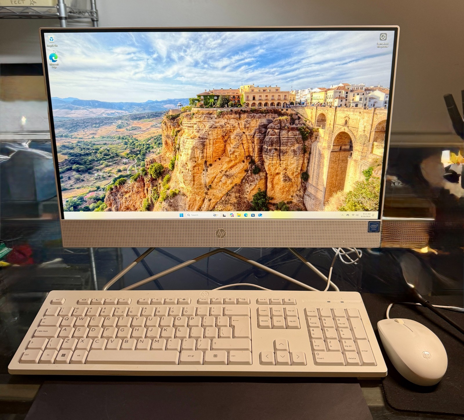 HP AIO Desktop, 21.5″ 32GB, 512GB SSD, Intel Dual-Core Processor Windows 11
