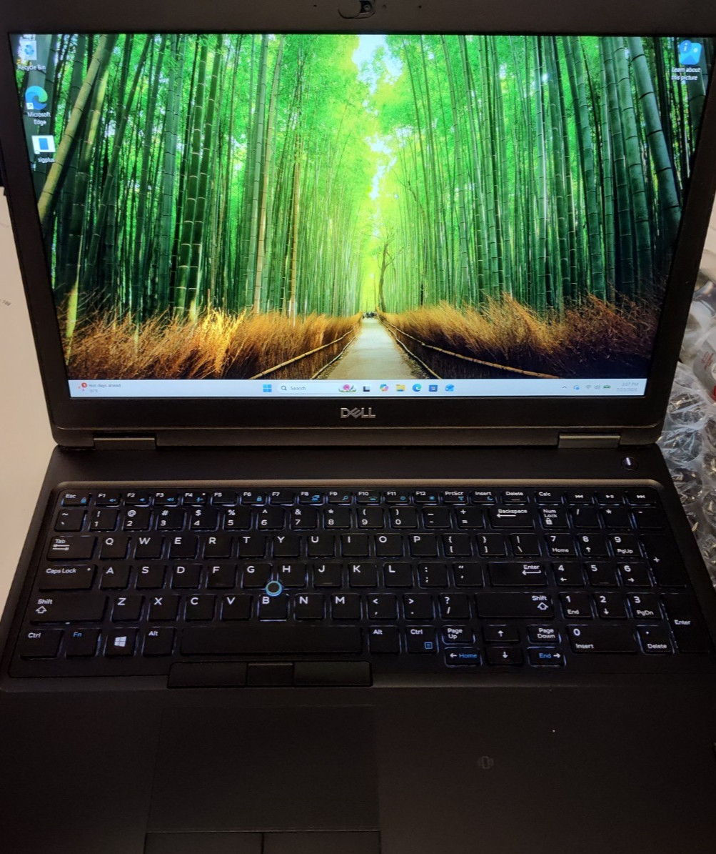 Dell Latitude 5591 15.6 Intel i7-8850H 2.6GHz 32GB 512GB SSD W11P NVIDIA MX130
