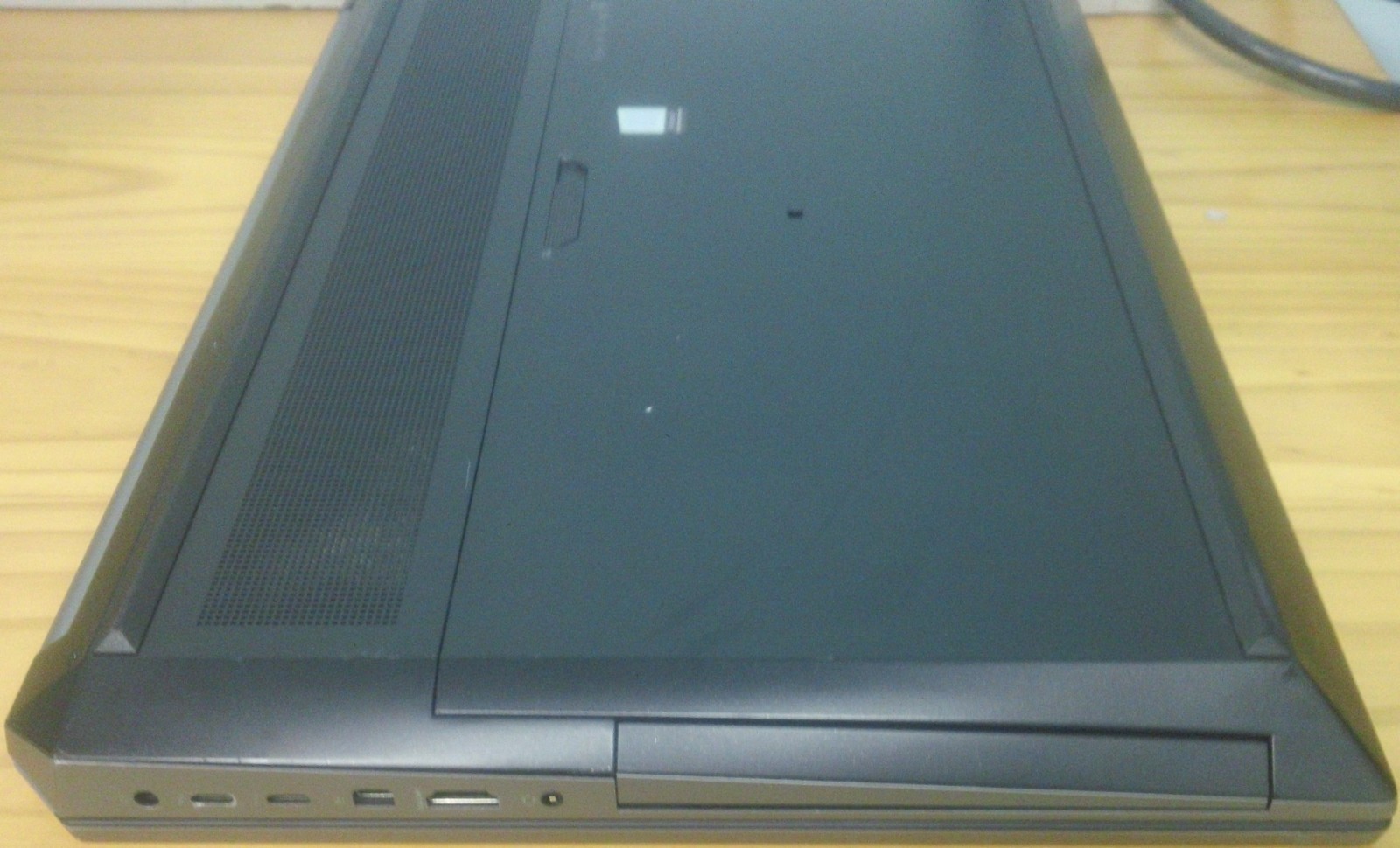 HP ZBook 17 G5 2018 17.3” Xeon E-2176M 2.7GHz 32GB RAM 512GB SSD Quadro P4200