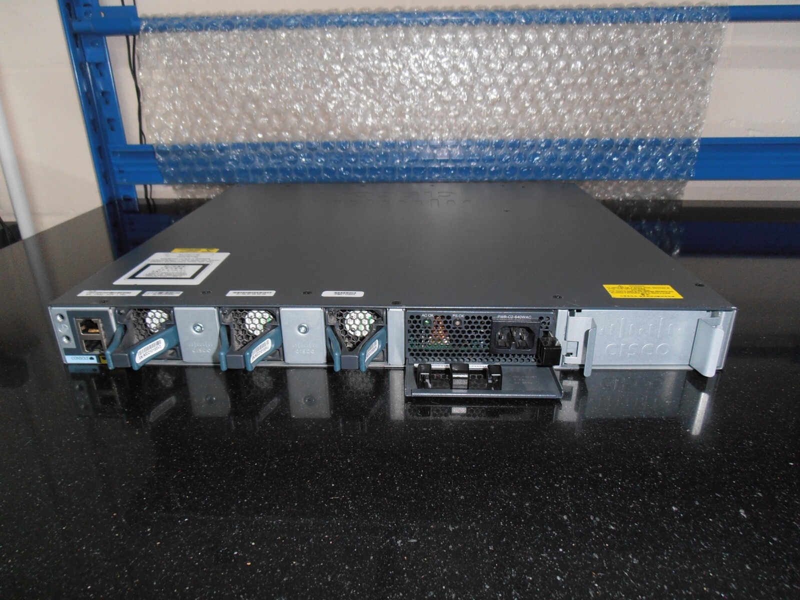 Cisco WS-C3650-24PS-E 24 Port Gig PoE Switch 4 X SFP 1 X PWR-C2-640WAC