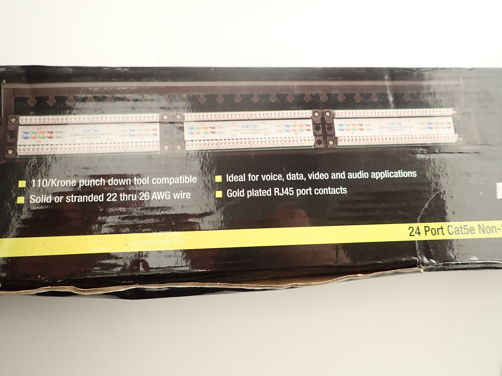 1 – 24 Port Cat5e Non-Shielded Patch Panel P/N 651-24C5