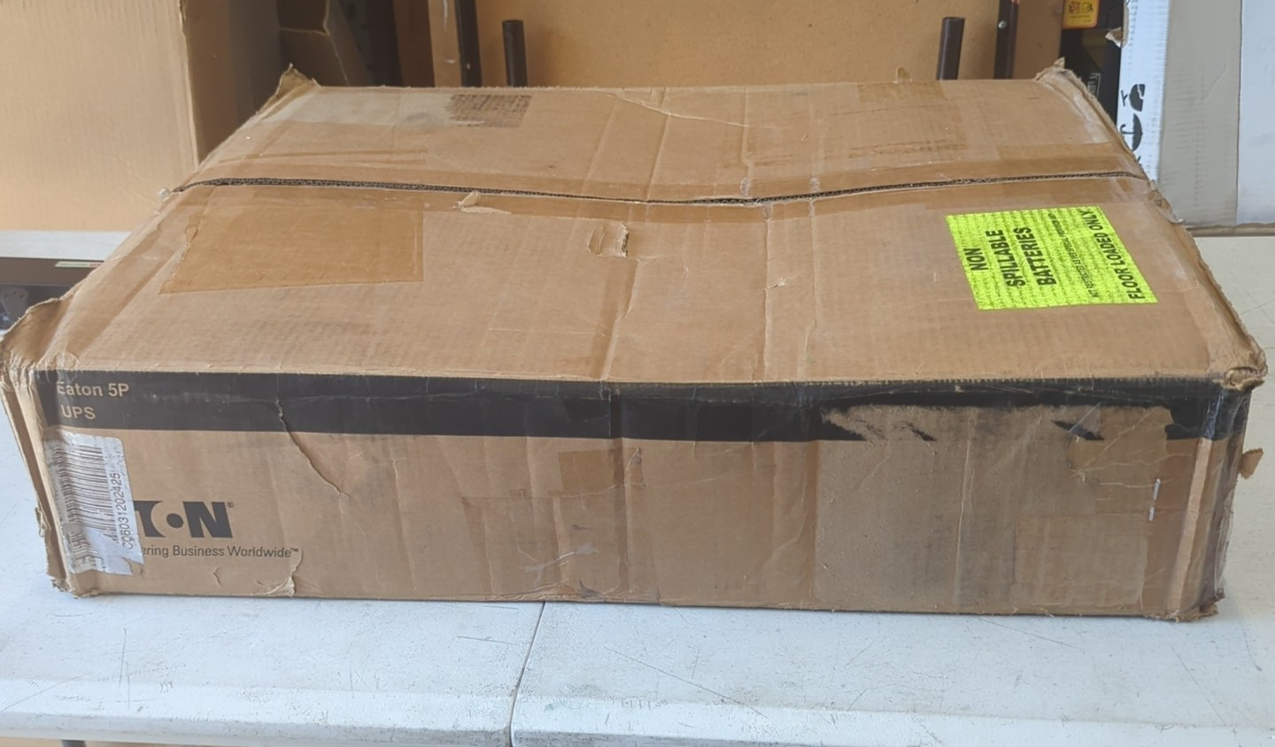 EATON 5P 1550VA 1100W 230V Line Interactive UPS w/ Rails 5P1550GR NEW 0HRS!!