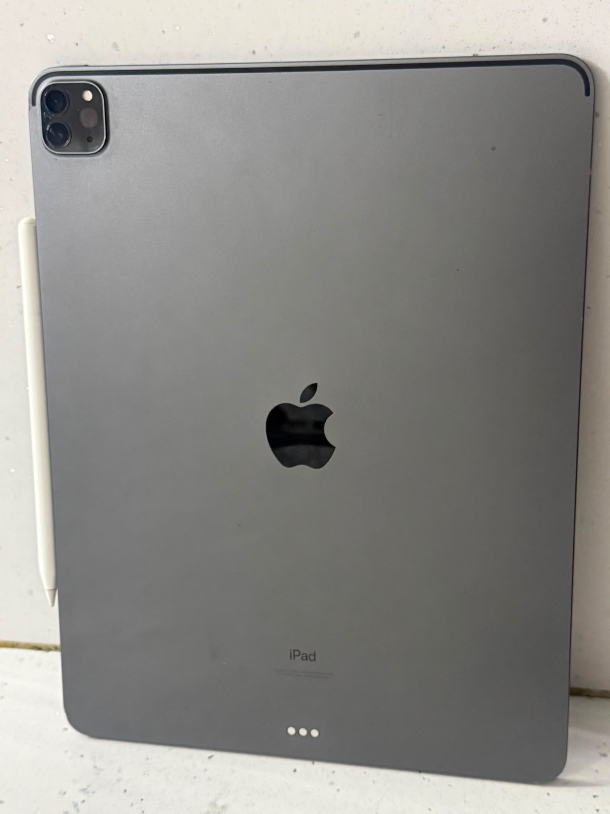 Apple iPad Pro 12.9-inch (5th generation) A2379 256 GB, Wi-Fi + 5G, 12.9 in