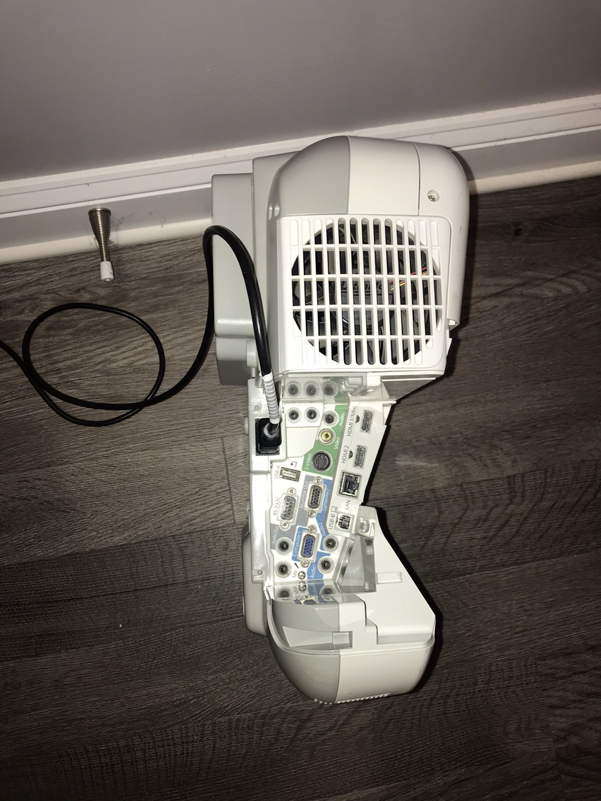 Epson BrightLink 585Wi Interactive Ultra Short Throw WXGA Medium LAMP HOURS