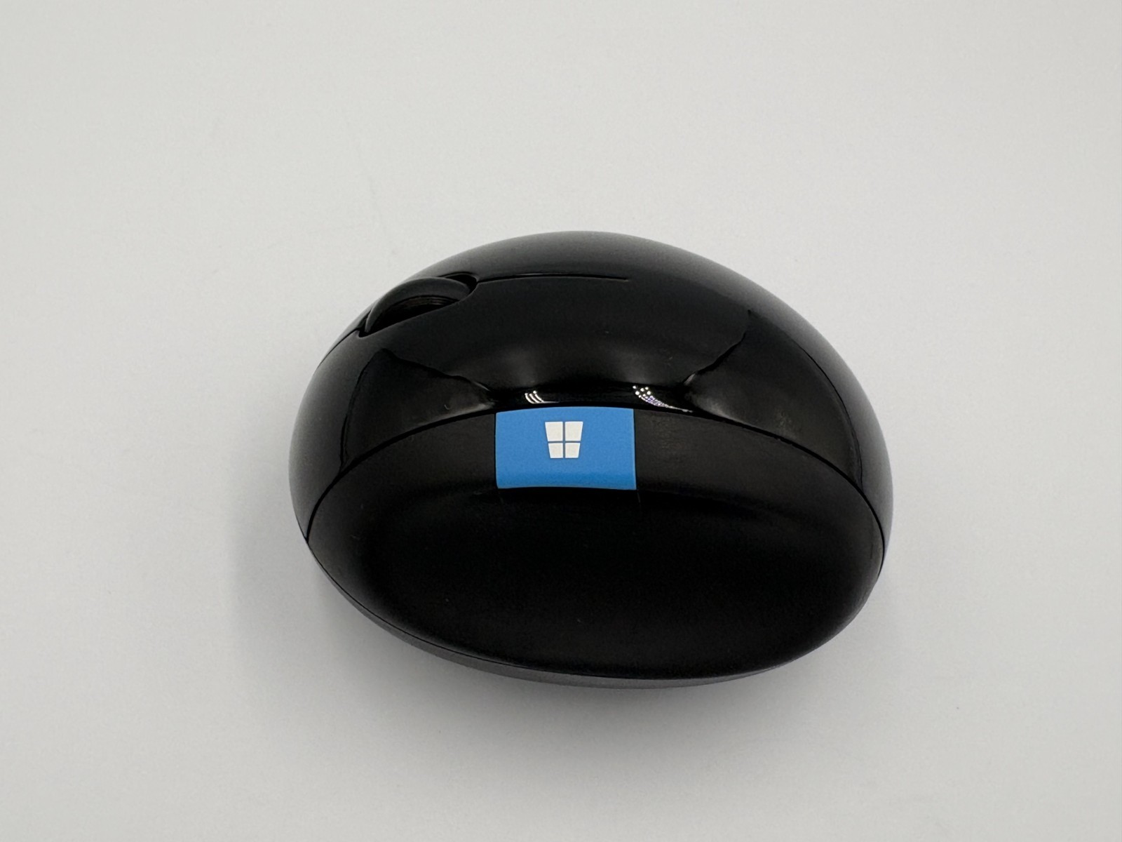Microsoft Sculpt Ergonomic Mouse Model 1560 Black w/ USB Dongle – TESTED
