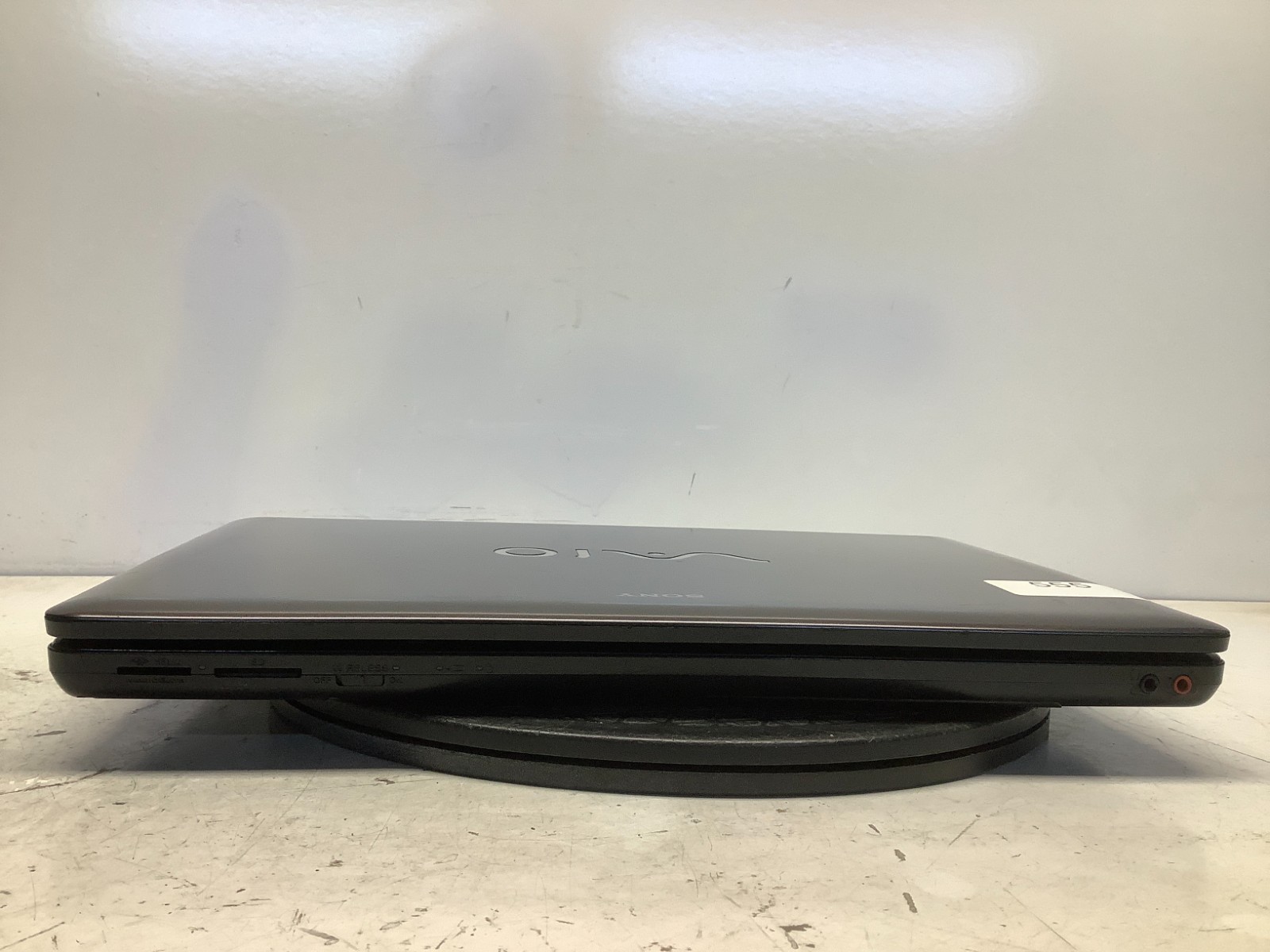 Sony Vaio VPCEB33FM Intel Core i3-370M 2.4GHz 4 GB NO HDD