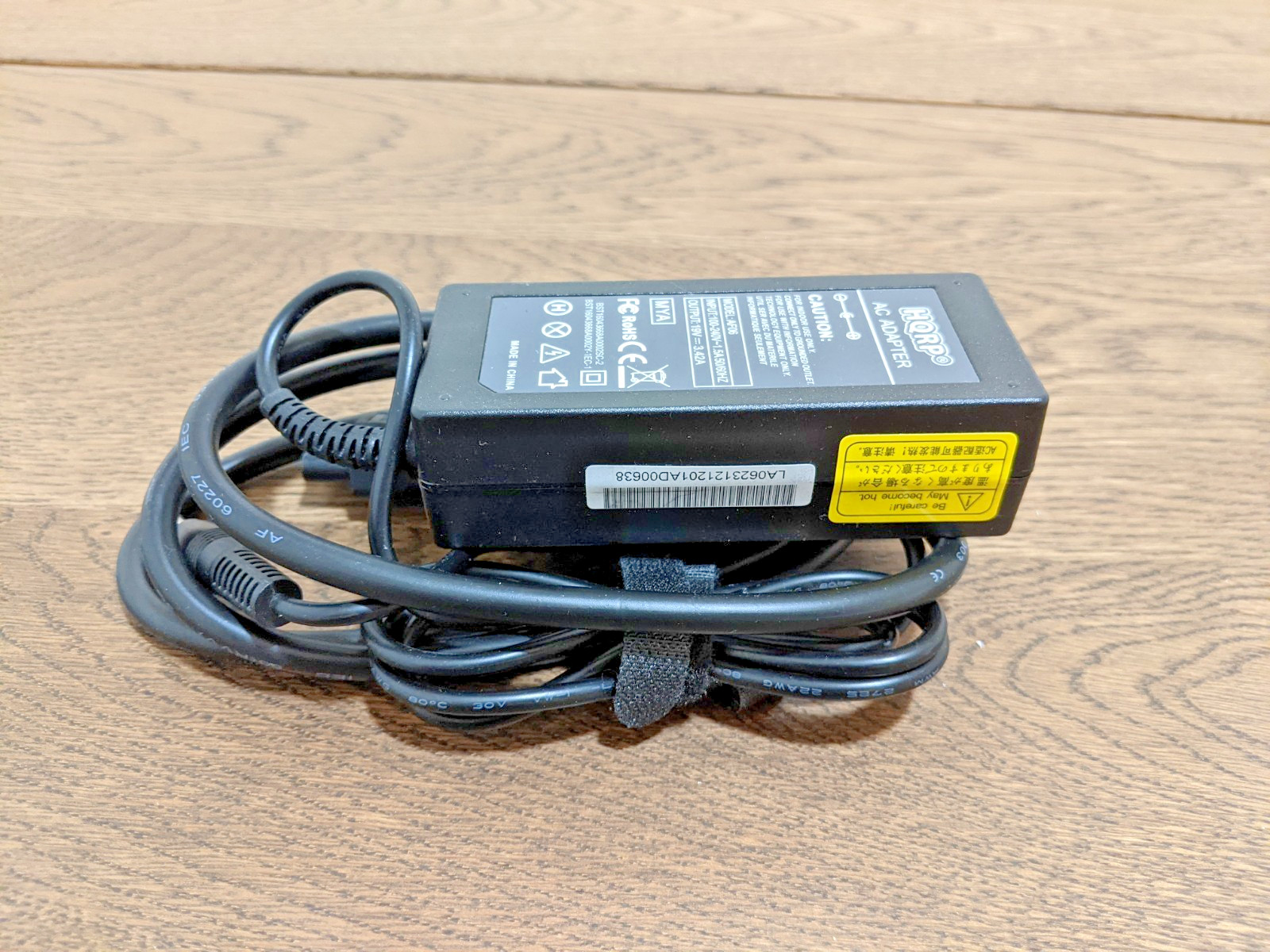 Intel NUC5I5RYK i5 barebone PC Black/Gray – No RAM memory, No HDD