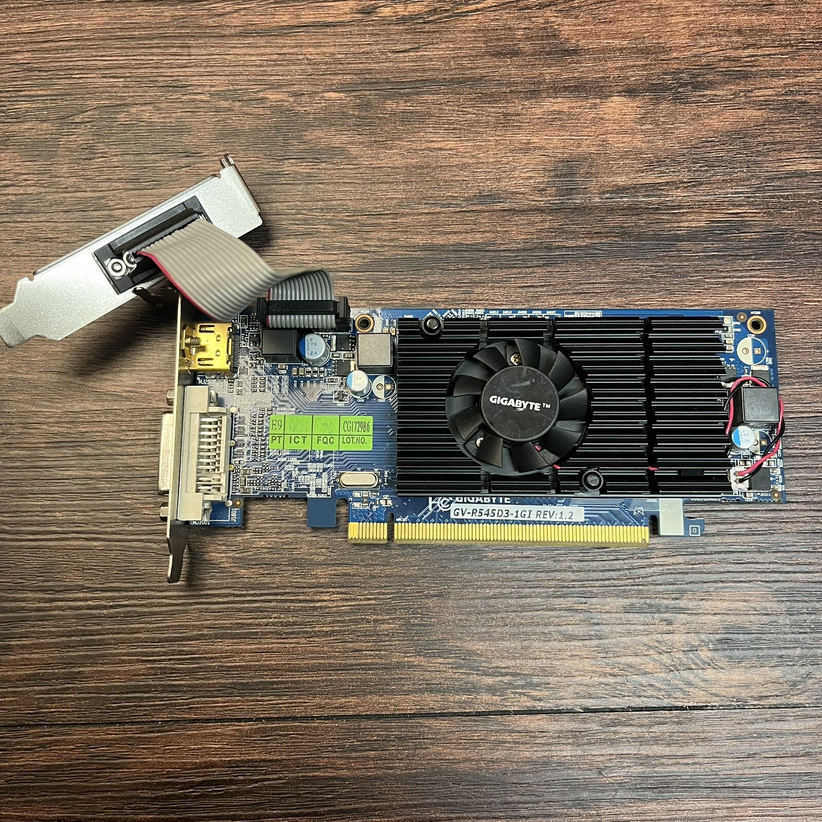 Gigabyte GV-R545D3-1GI ATI Radeon HD 5450 1GB DDR3 PCI-E Video Graphics Card