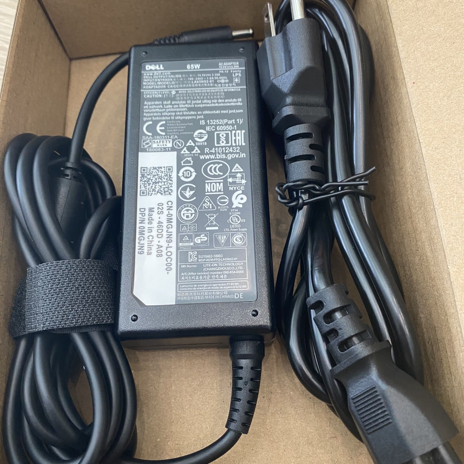 Genuine OEM 65W Adapter Charger for Dell Inspiron 15-5567 5565 P66F 4.5*3.0m NEW