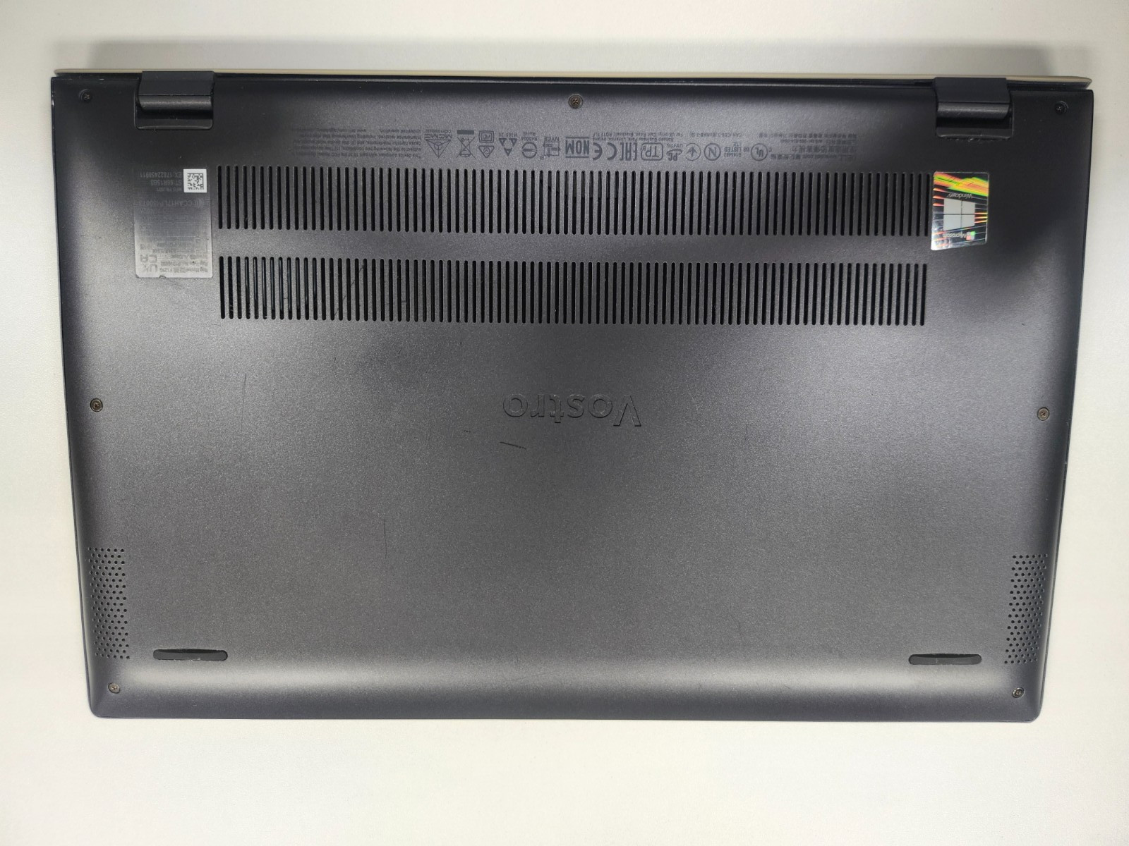 Dell Vostro 13 5301 13.3″ FHD Intel Core i7-1165G7 8GB 1TB SSD MX350 W11P
