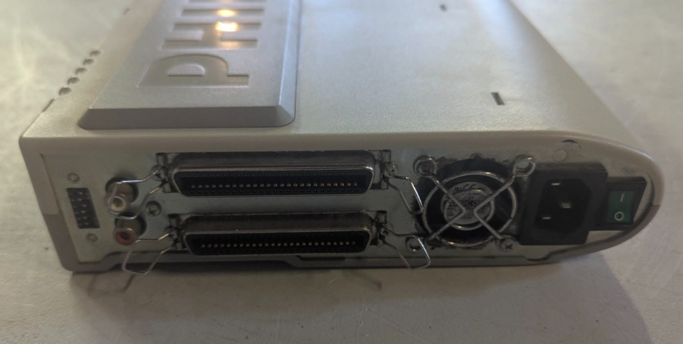 Philips CDD2600E External SCSI-2 4x CD-R Recorder Drive w/ Terminator
