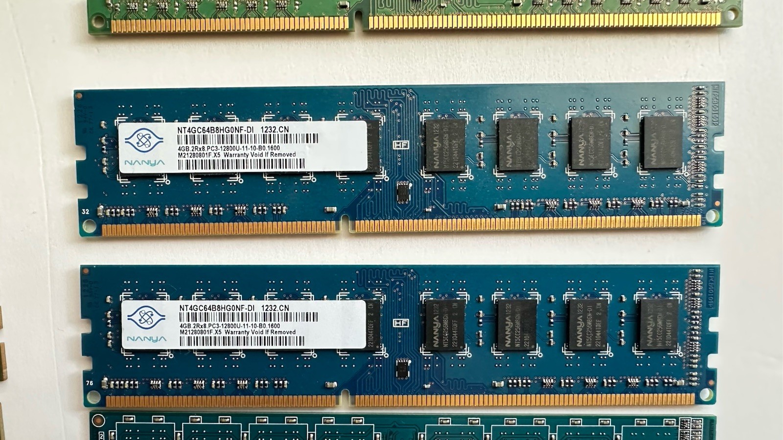 Mixed Brands Hynix, Crucial 4GB And 8GB DDR3 RAM