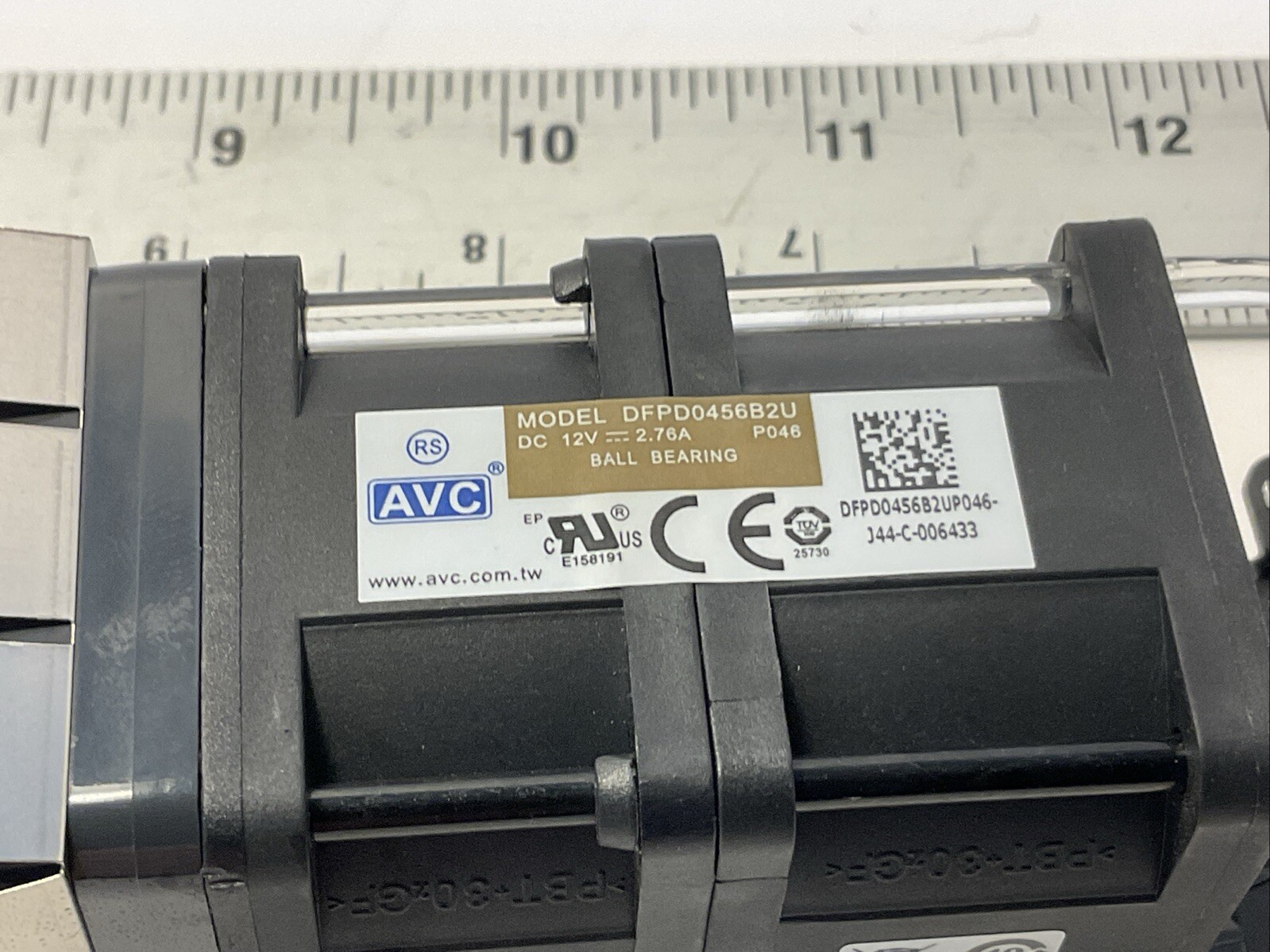 Cisco 9500-40X-E Fan Model DFPD0456B2U Tested Working 12V DC 2.76A