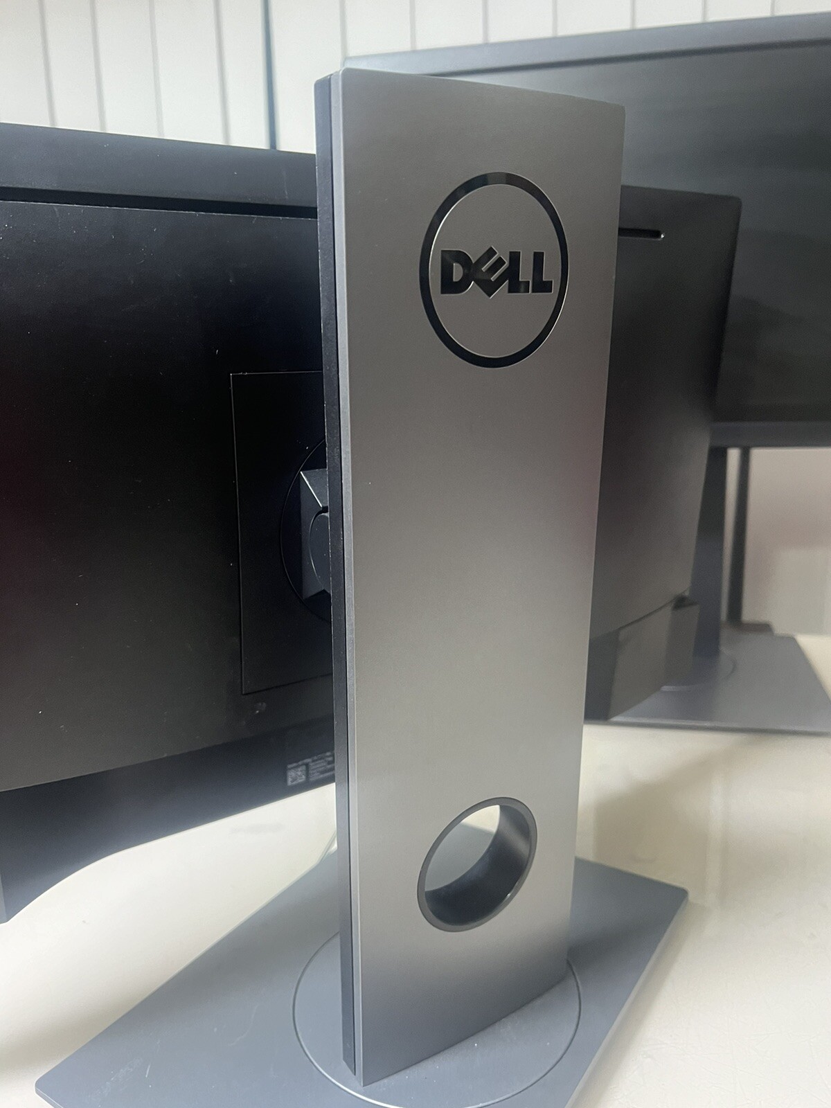 Dell P2018H 20″ 1600×900 TN LCD Monitor W/ Power Cord & HDMI Cable. Lot Of 2