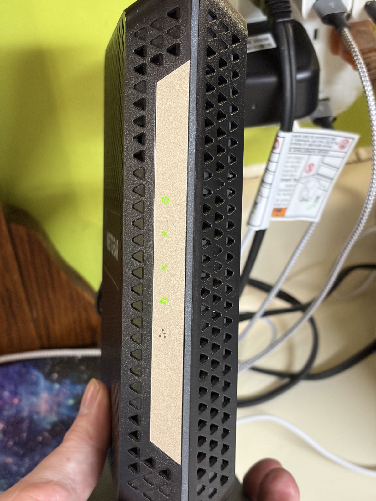 NETGEAR CM1000 1Gbps High Speed DOCSIS 3.1 Cable Modem + Original Power Cord