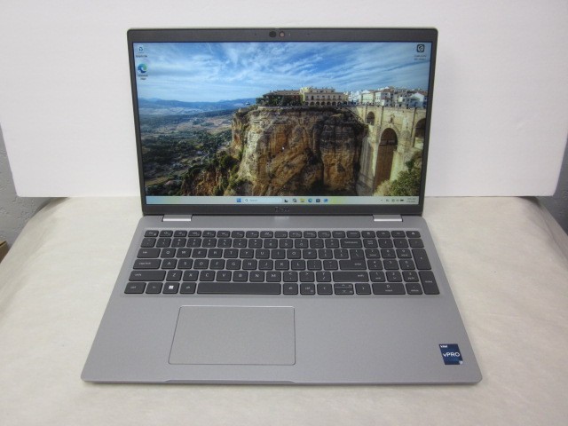 Dell Latitude 5530 I7-1265U @ 1.8GHz 512GB 16GB WIN11PRO TOUCH #2