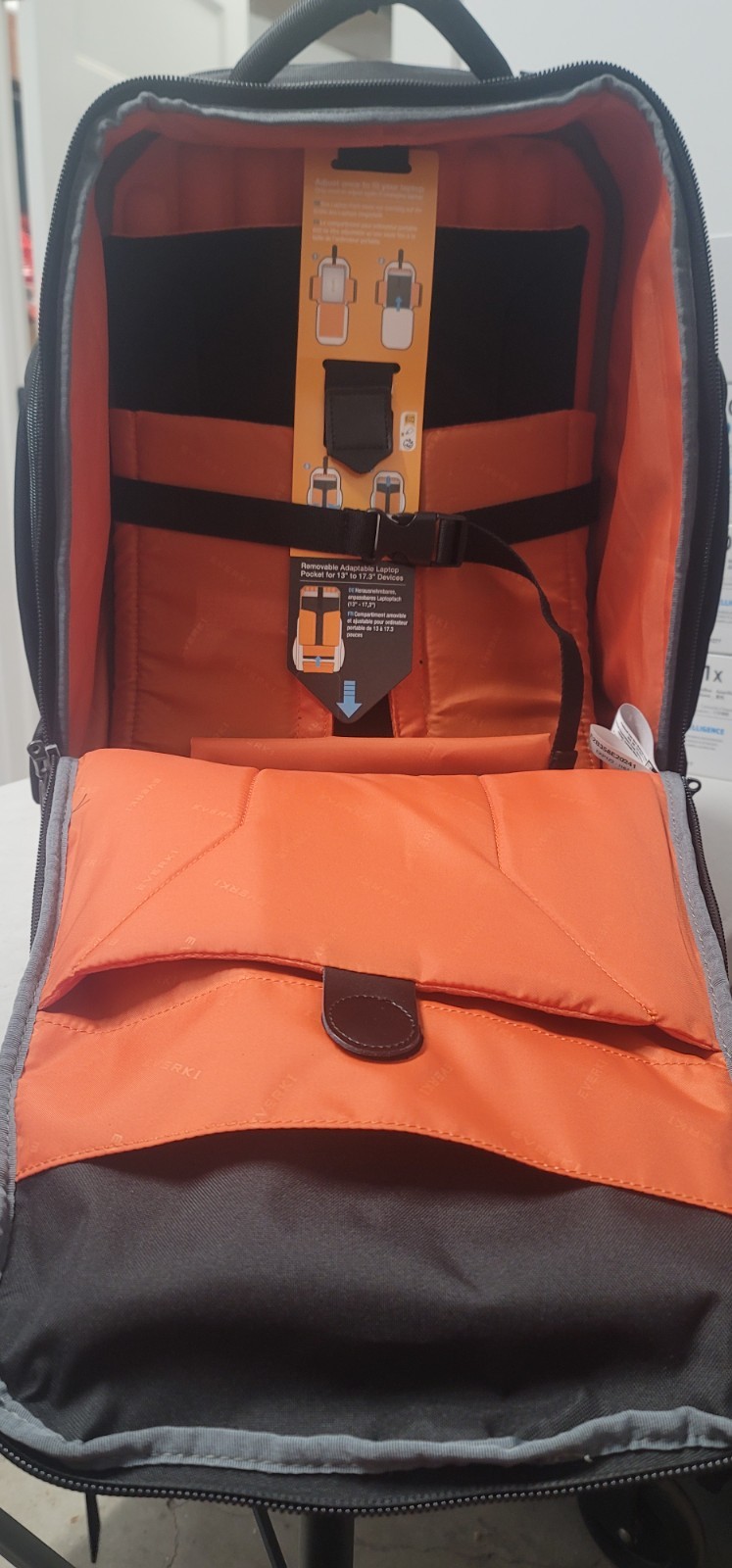 Everki Atlas Wheeled 17.3″ Laptop Backpack – EKP122