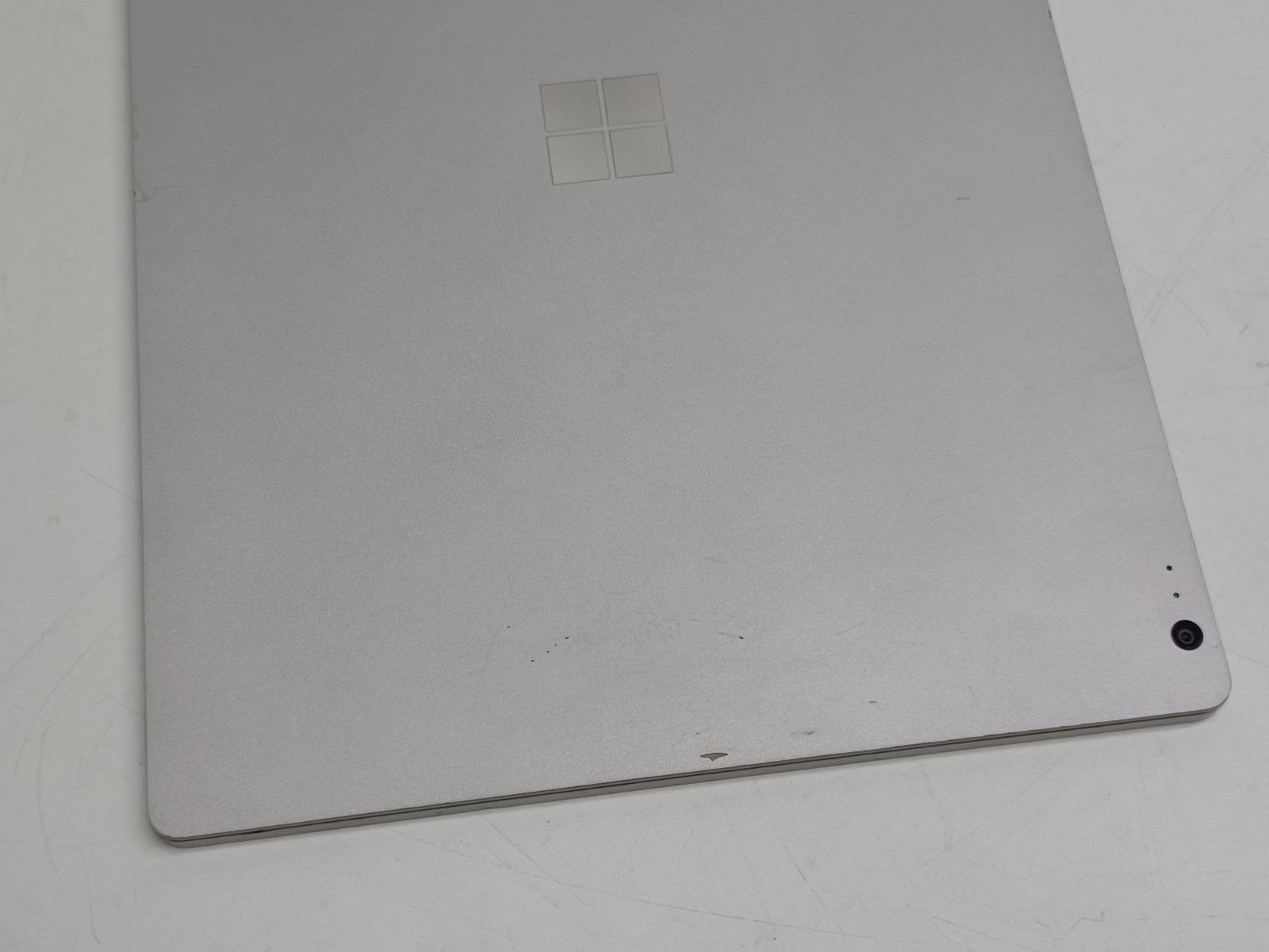 Damaged Microsoft Surface Book 1703 for parts/repair no Keyboard