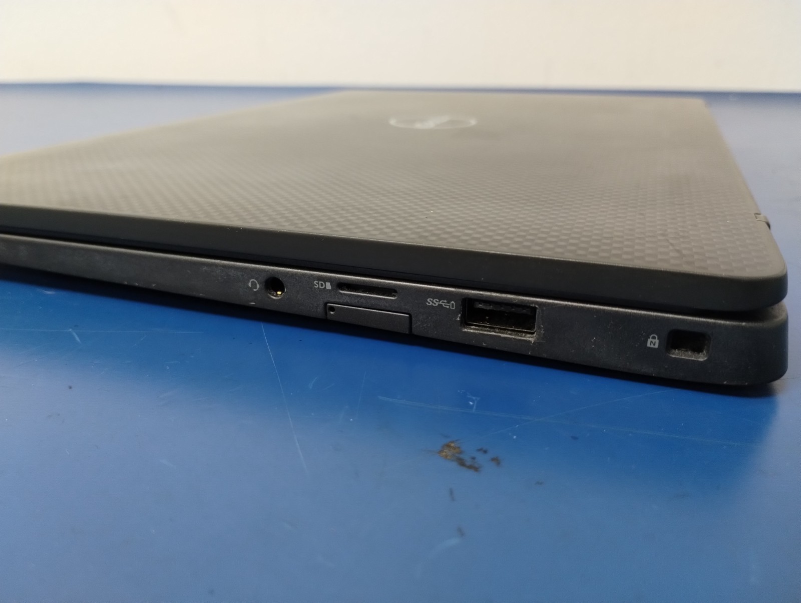 DELL LATITUDE 7400, Intel Core i7-8665U, 1.90 GHz, 16 GB RAM, 256 GB M.2