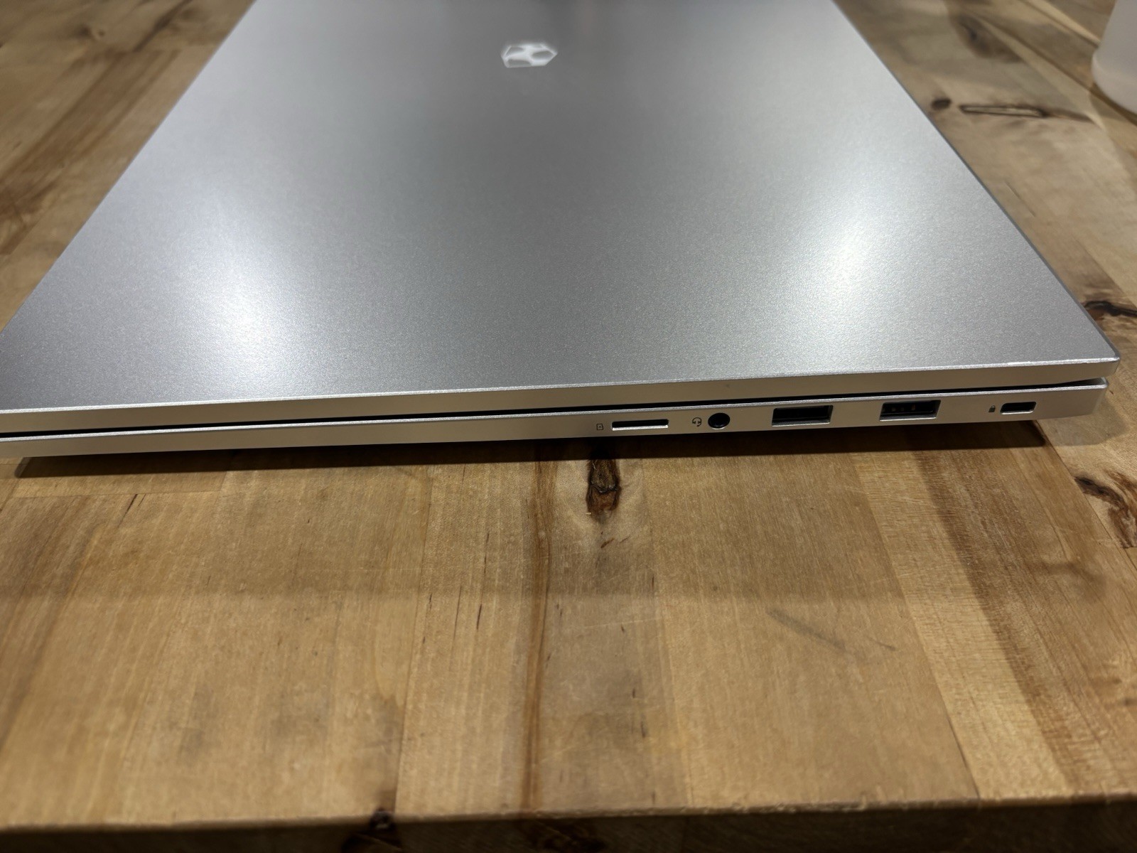 Gateway GWNR5L1746-SL Ryzen 5 5500U AMD Raedon Graphics 256gb SSD 8gb Ram