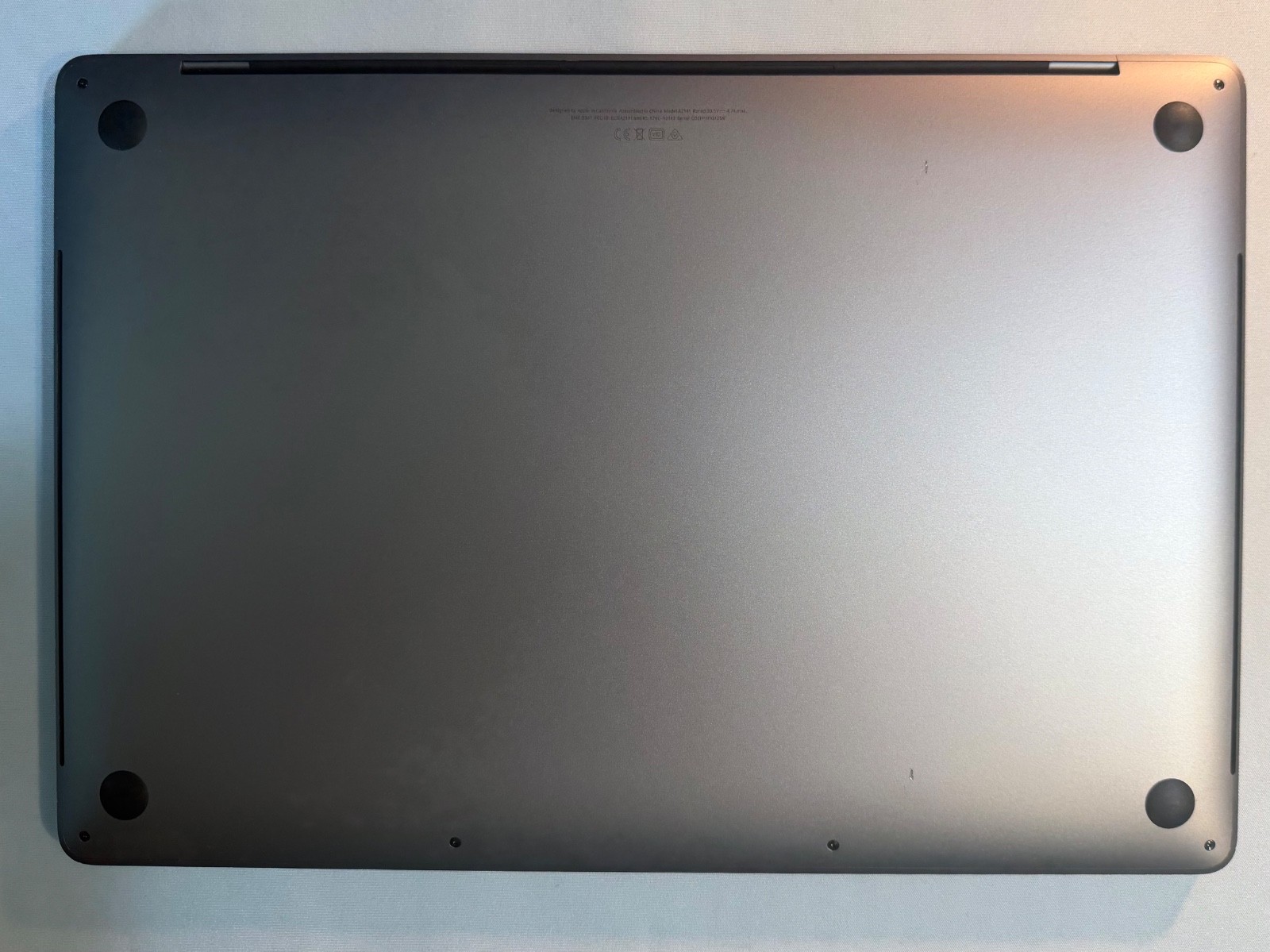 MacBook Pro 16 Touch Bar Space Gray 2019 i7 32GB RAM 1TB SSD macOS Tahoe