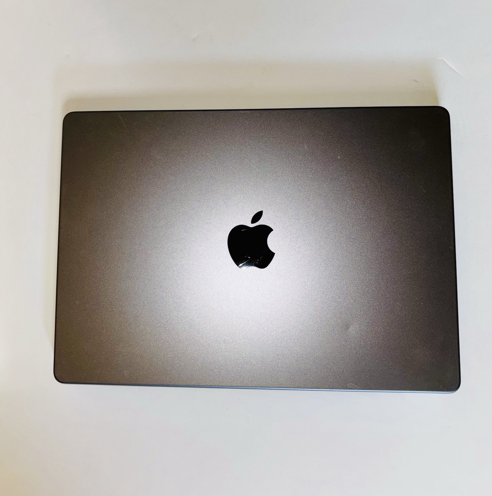Apple MacBook Pro 2021 14in M1 Pro 8 CPU 14 GPU 16GB RAM 512GB SSD Excellent