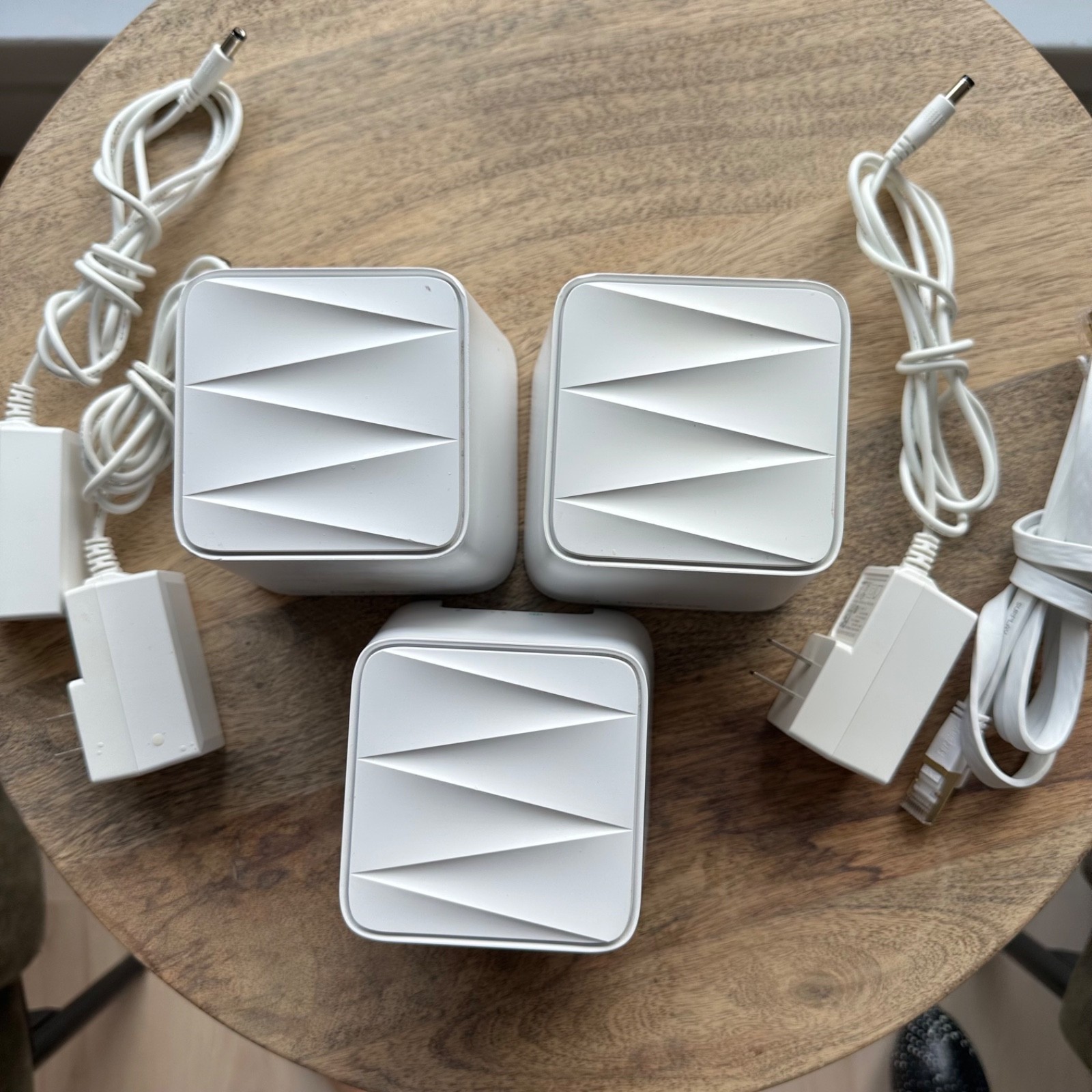 MeshForce M1 Whole Home Mesh AC1200 Dual Band WiFi System – Pack of 3
