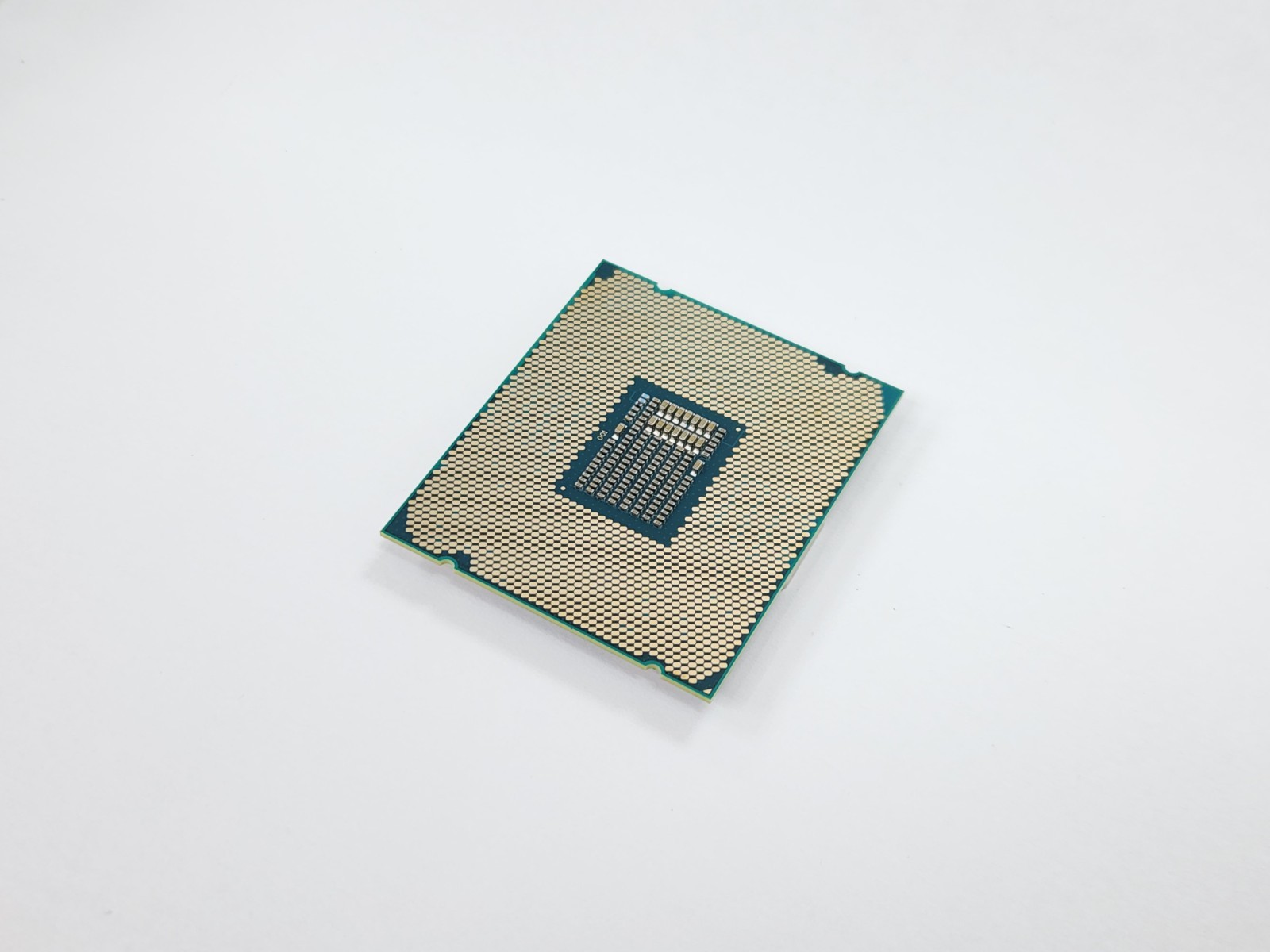 Intel Xeon W-2295 SRGSL 3.0GHz 18-Core 25MB LGA2066 165W CPU Processor