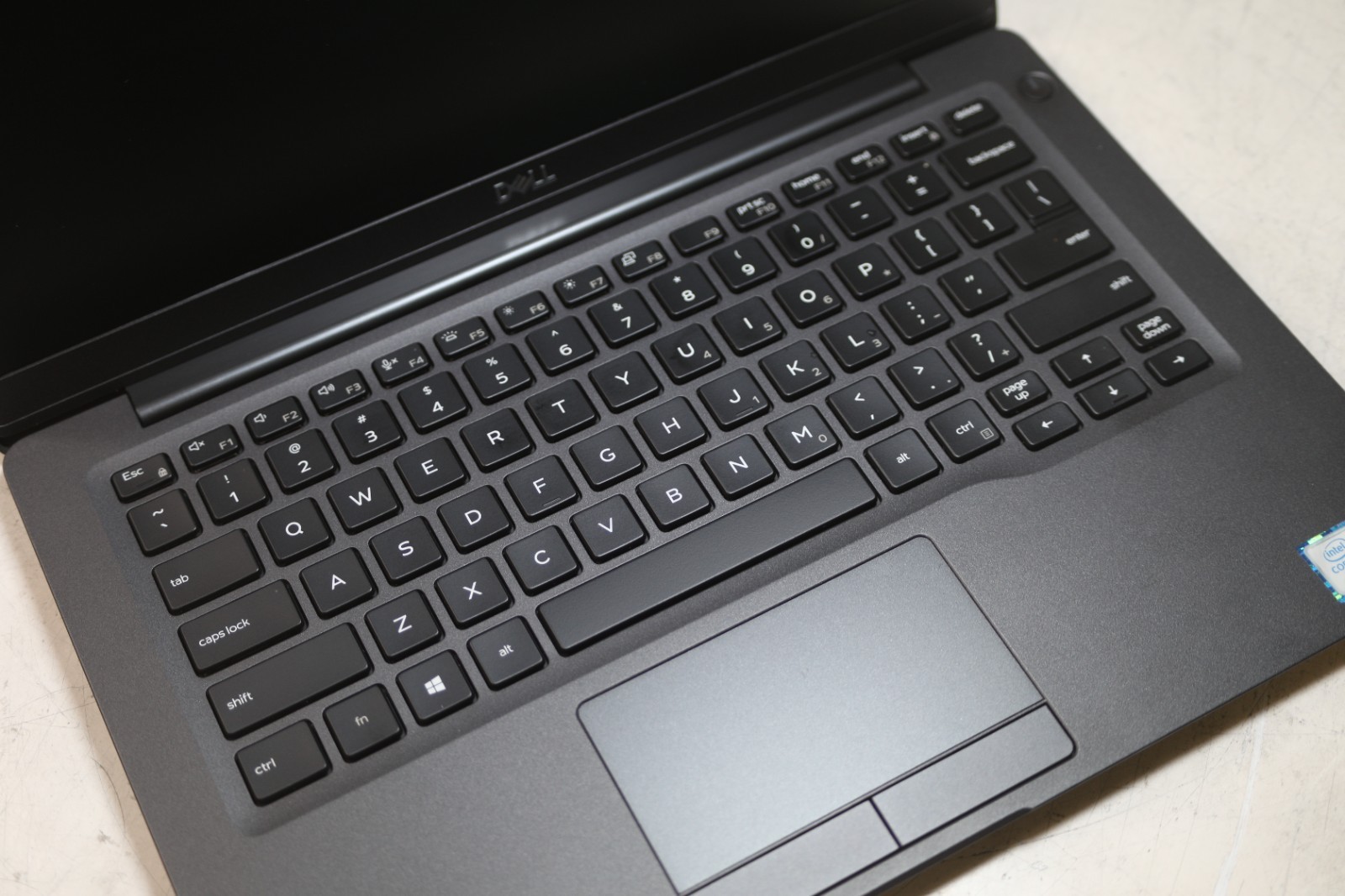 Dell Latitude 7400 Intel Core(TM) i5-8365U CPU 1.60GHz-8GB RAM-256GB NVMe-NO OS
