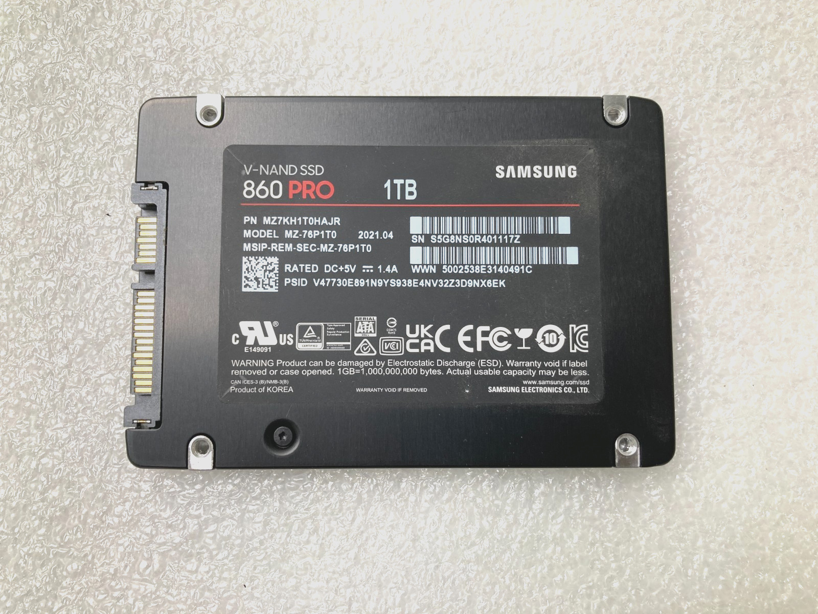 Samsung 860 Pro 1TB SATA III V-NAND 2.5inch SSD MZ-76P1T0