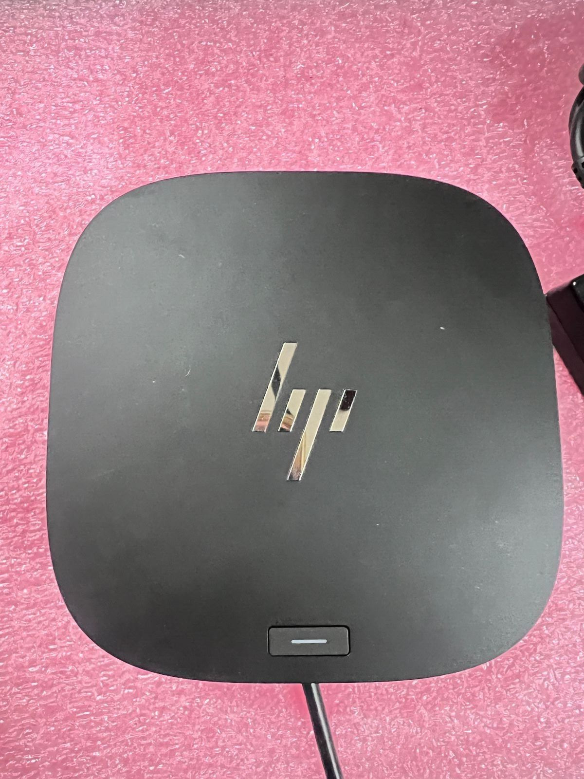 HP USB-C Universal Dock Docking Station G5 5TW10UT#ABA – No Power Adapter