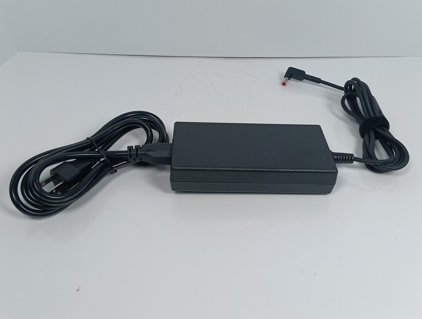 Dell AC Adapter Replacement DA180PM111 180W 19.5V 9.23A Power Cord Included