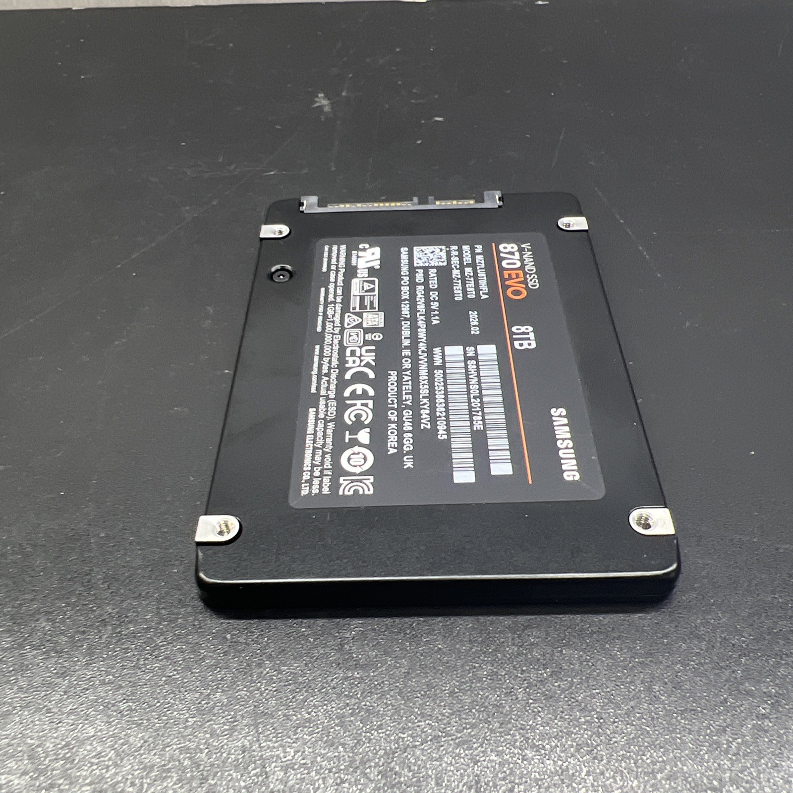 Open Box (0 powered on hours) Samsung 870 EVO 8TB SSD MZ-77E8T0 2.5″ SATAIII