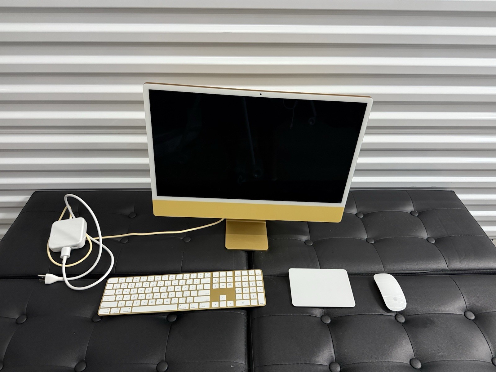 Apple iMac 24in Yellow All-in-One M1 16GB 2TB SSD A2438 w/ KB Mouse + Trackpad