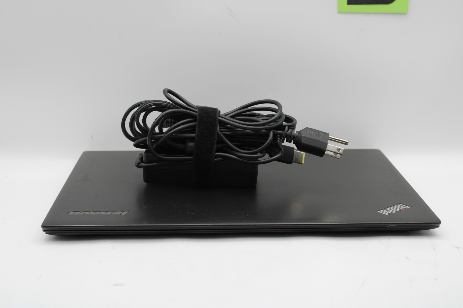 Lenovo ThinkPad X1 Carbon Gen 2 Touch i7-4600U @ 2.1 GHz 8GB RAM 256GB SSD No OS