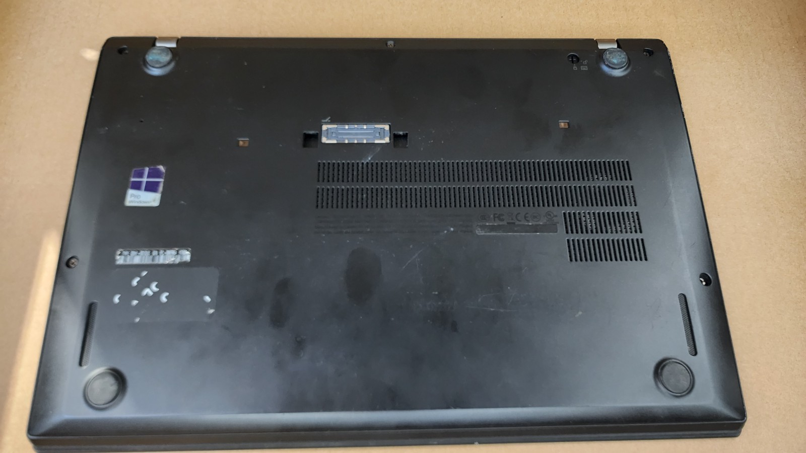 Lenovo ThinkPad T470s i5-7300U 8GB RAM 256GB SSD Win 10 Pro + Charger