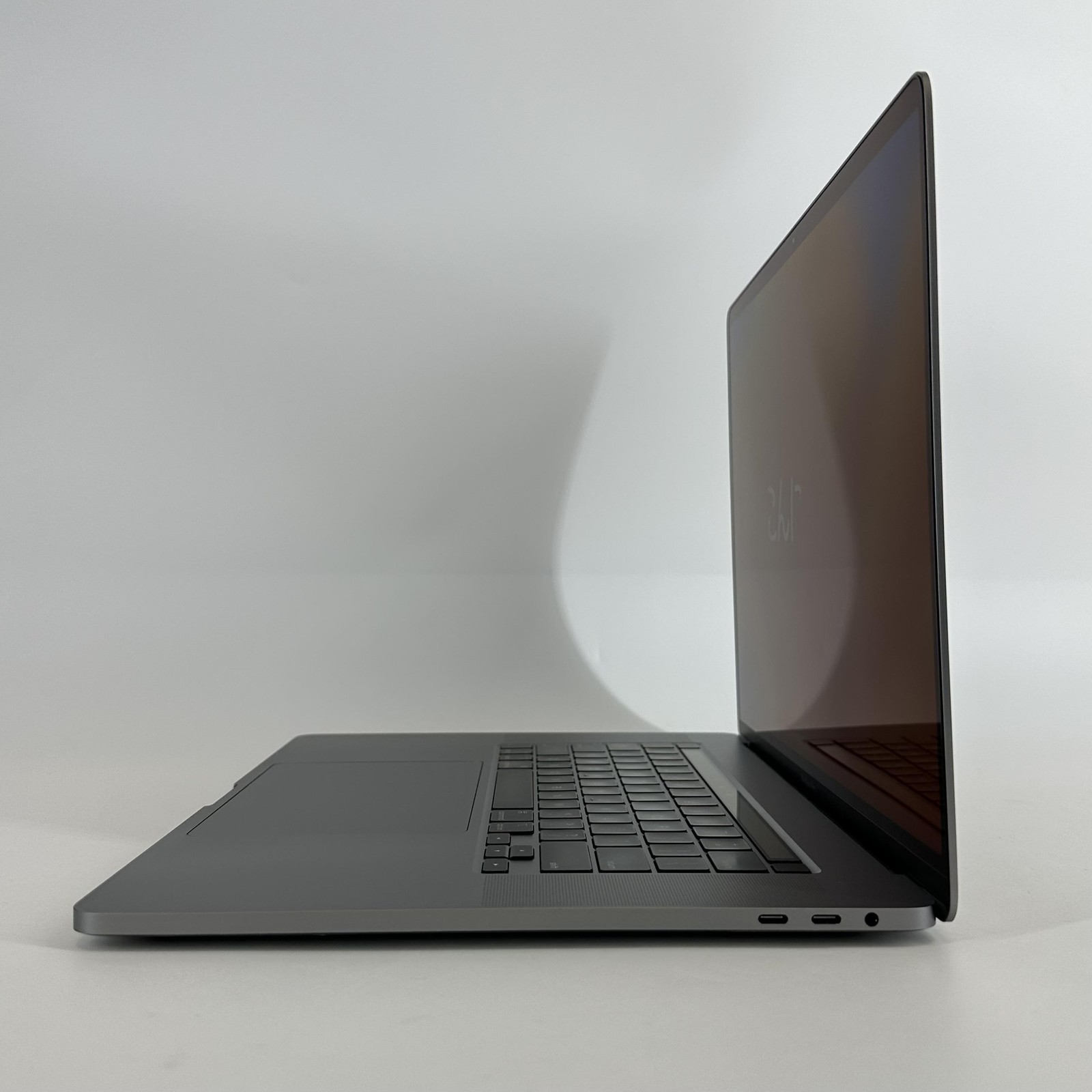 MacBook Pro 16 Touch Bar Space Gray 2019 2.3GHz i9 32GB 1TB SSD Radeon Pro 5500M