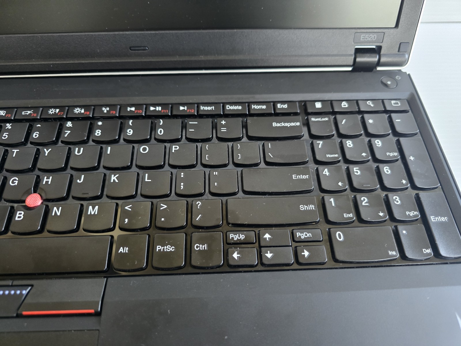 Lenovo ThinkPad E520 Laptop i3-2350M 4GB RAM 500GB HDD Win7 Pro No Batt/Charger