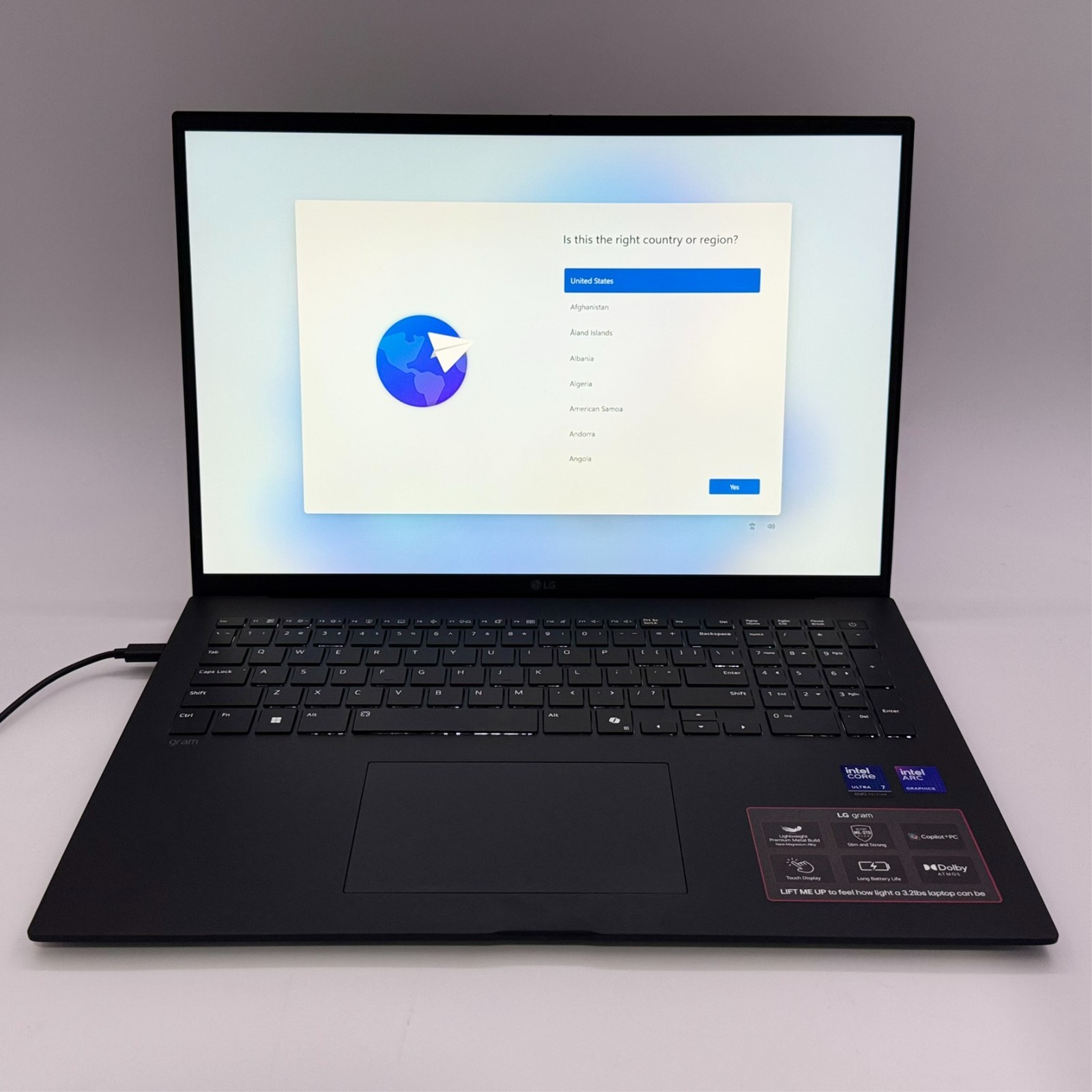 LG Gram 17″ Touch Laptop Intel Ultra 7 258V 32GB 1TB SSD Copilot+ Obsidian Black