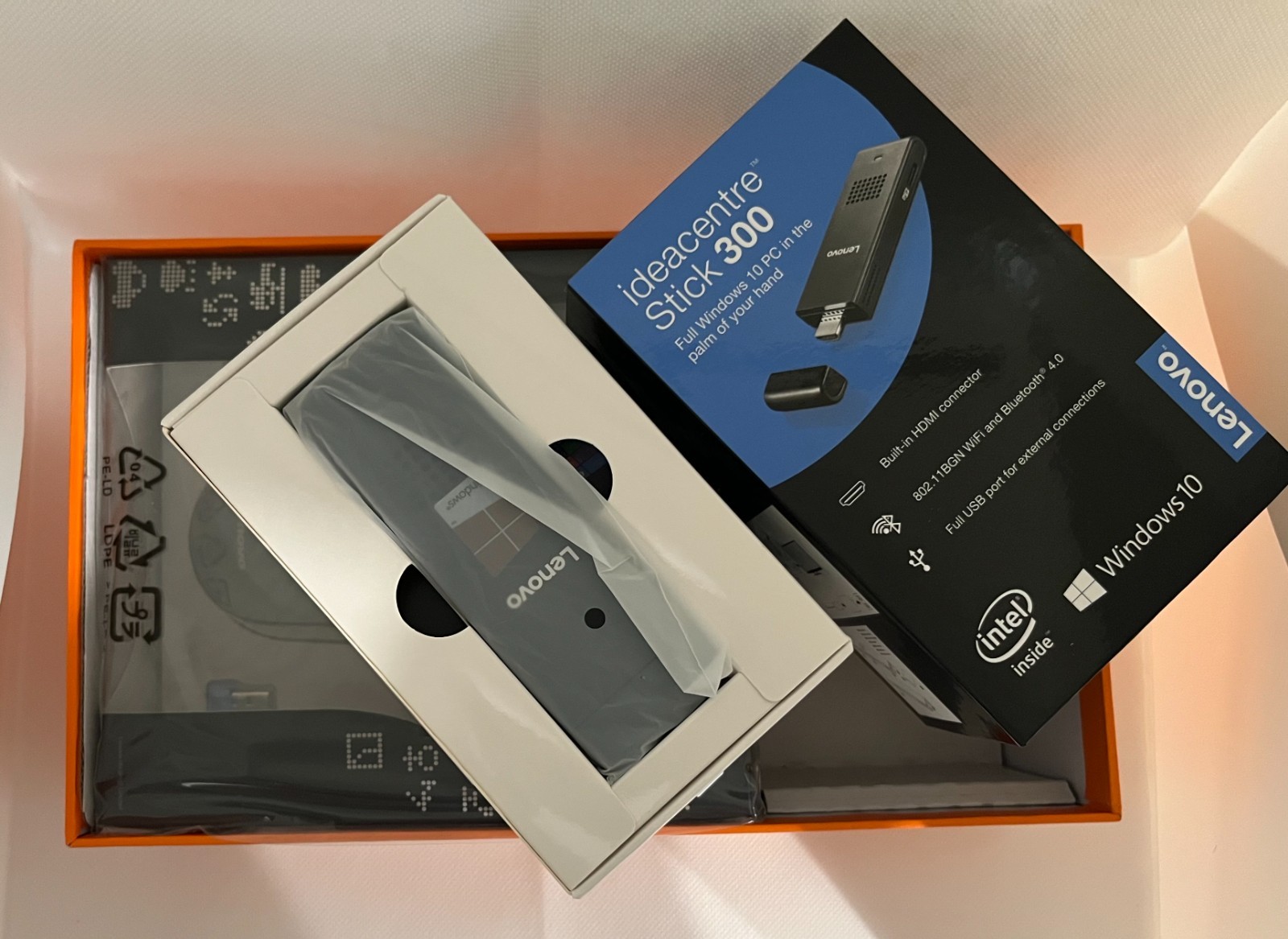 Lenovo IdeaCentre Stick 300 + Multimedia Remote N5902 32gb