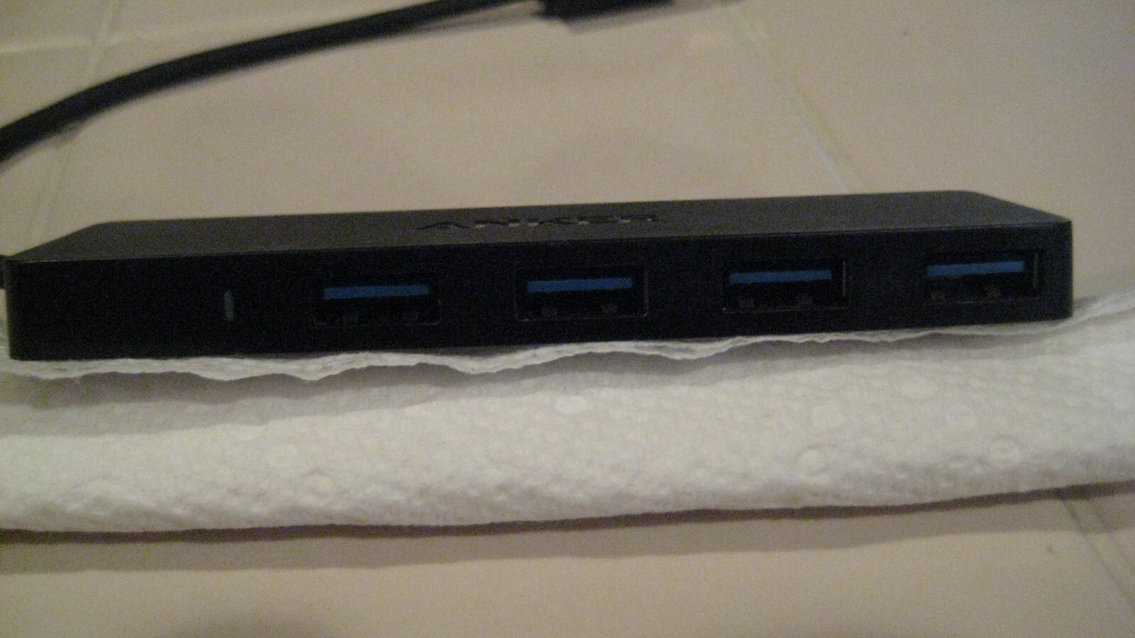 Anker 4-Port Ultra-Slim USB 3.0 Data Hub Model A7516