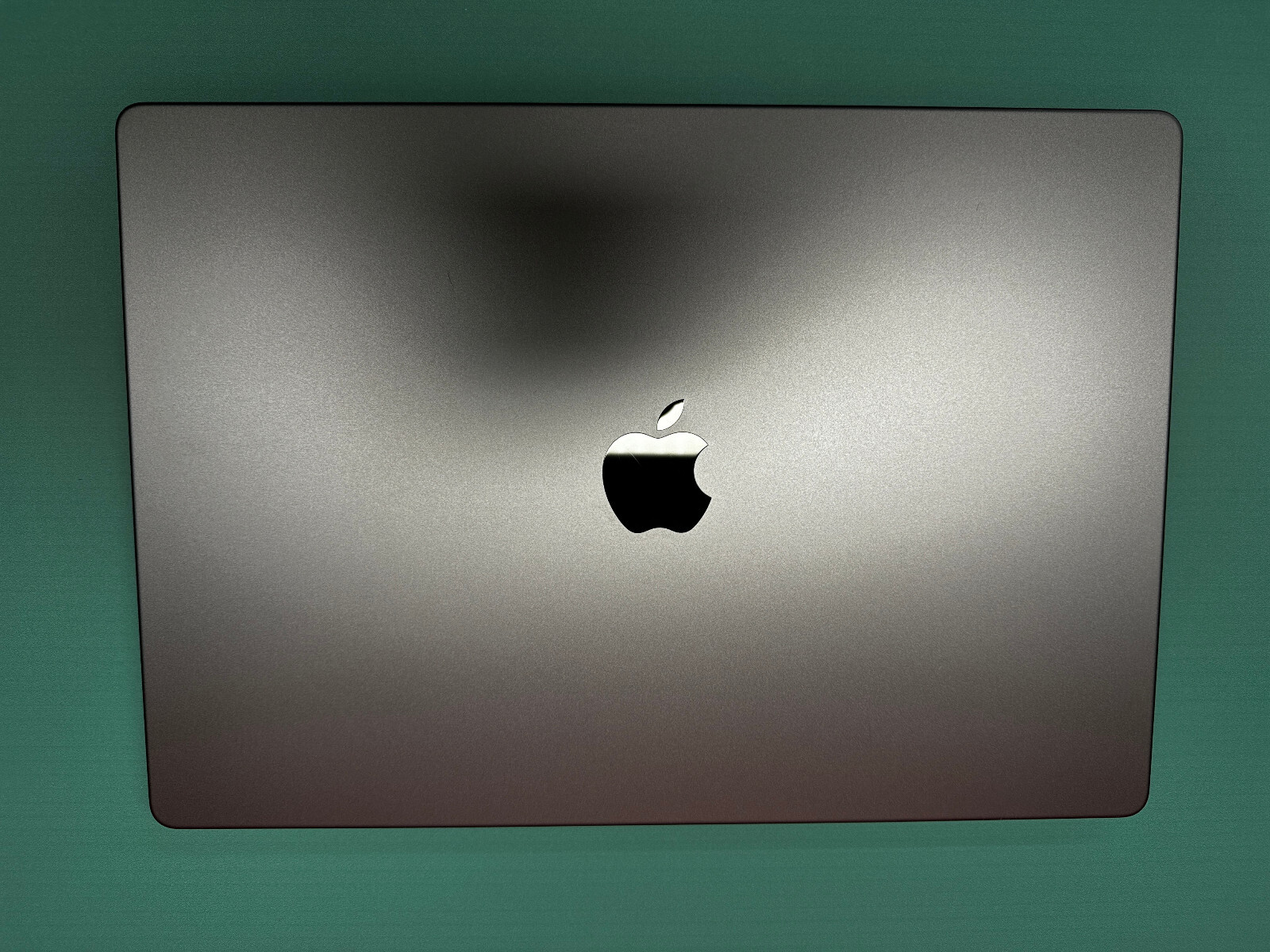 2021/22+ A2485 Apple MacBook Pro 16″ M1 Pro 16GB RAM 512GB SSD – Gray –