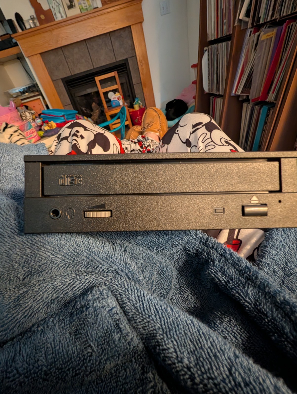 NOS Toshiba XM-5401B 5.25 in. SCSI 4x CD-ROM Drive – Tested & Working