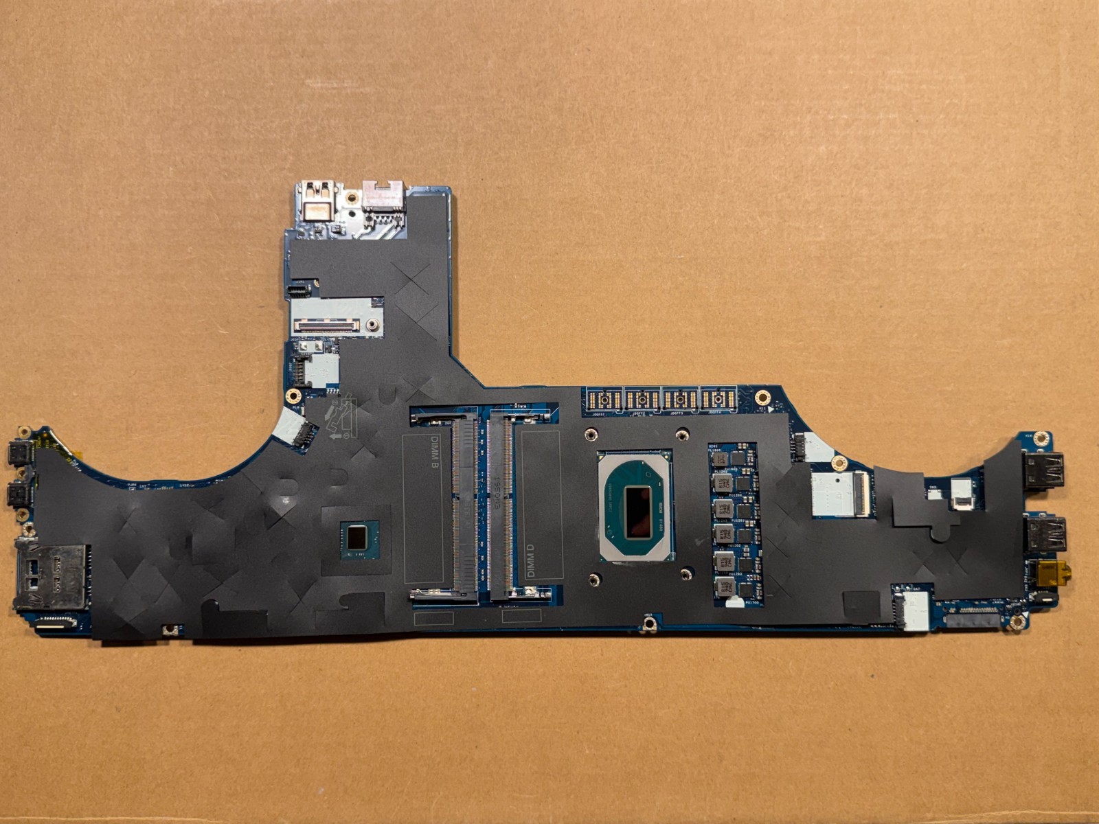 NEW Dell Precision 7740 Motherboard Intel Xeon E-2286M LA-H281P 9M3V7