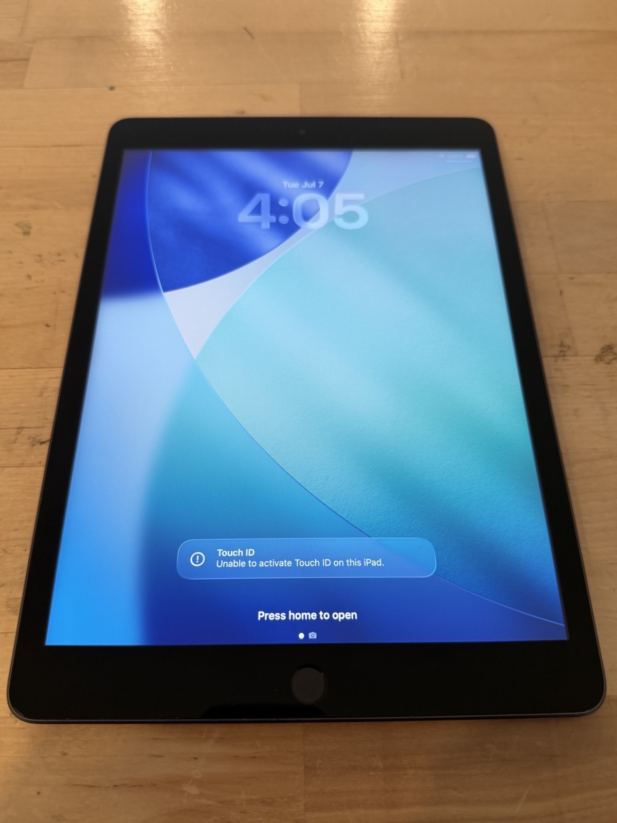 Apple iPad 9th Gen. 64GB, Wi-Fi 10.2 in – Space Gray – NO TOUCH ID