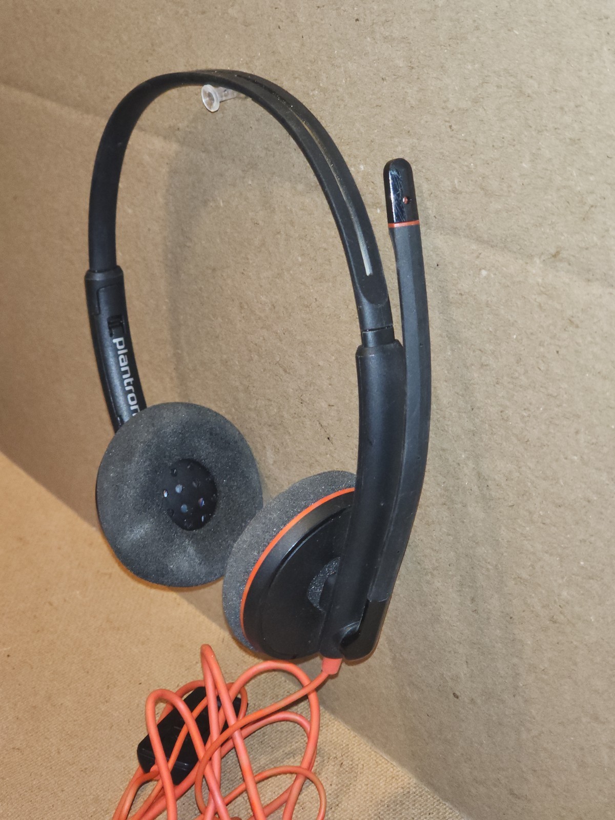 Plantronics Blackwire C3220 USB Headset Over-the-Ear Noise Canceling w/ Controls