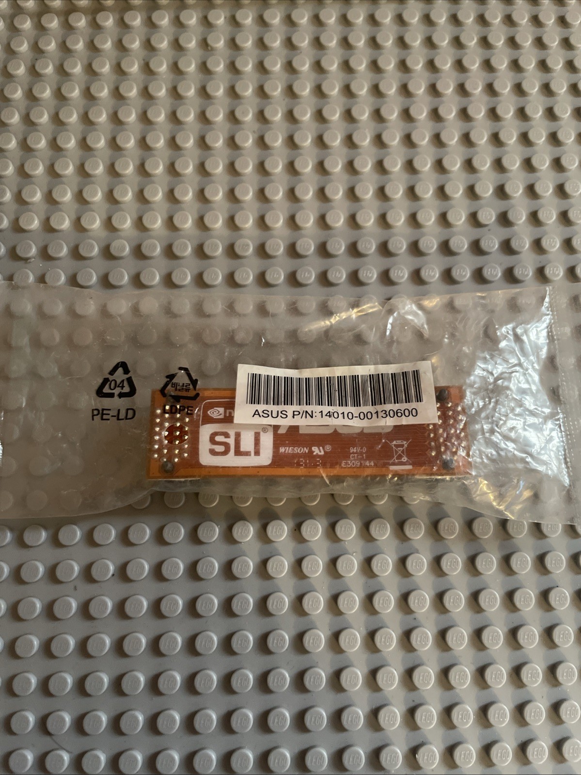 ASUS Flexible Bridge Connector Cable NVIDIA SLI 14010-00130600 E317699 6.9cm