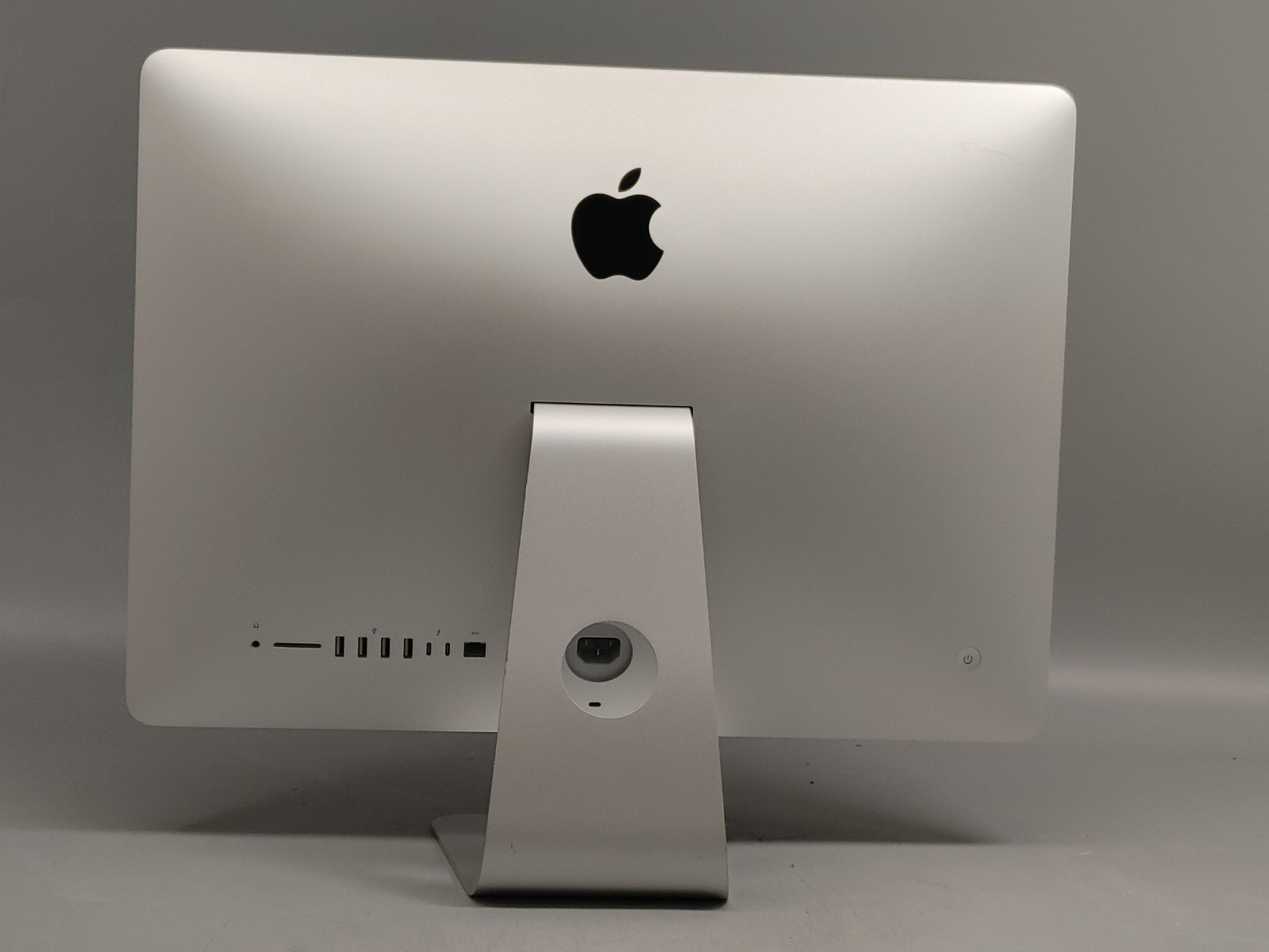 2017 iMac 21.5IN MMQA2LLA A1418 i5-7360U 2.3Ghz 8GB RAM 256GB SSD grade B