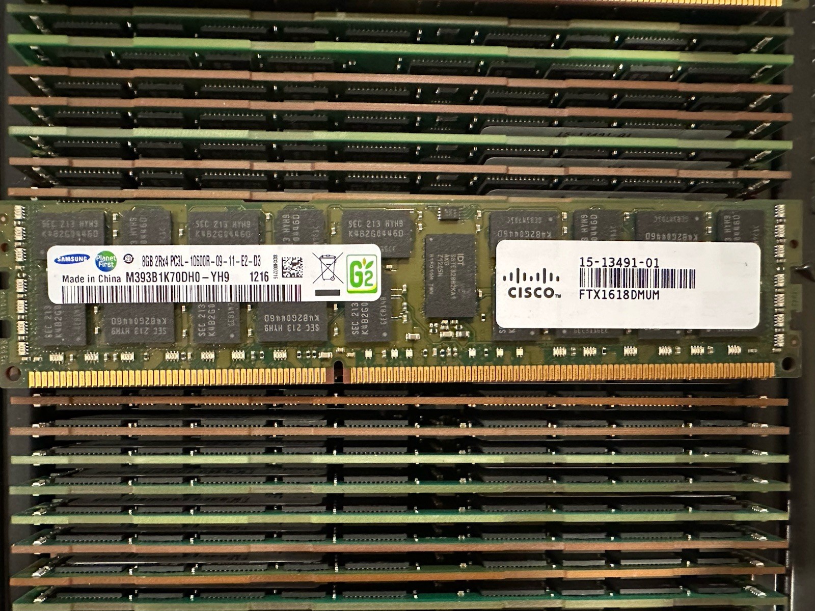 8GB DDR3L-1333 PC3L-10600R ECC Registered Server RAM 2Rx4 Major Brand Grade A